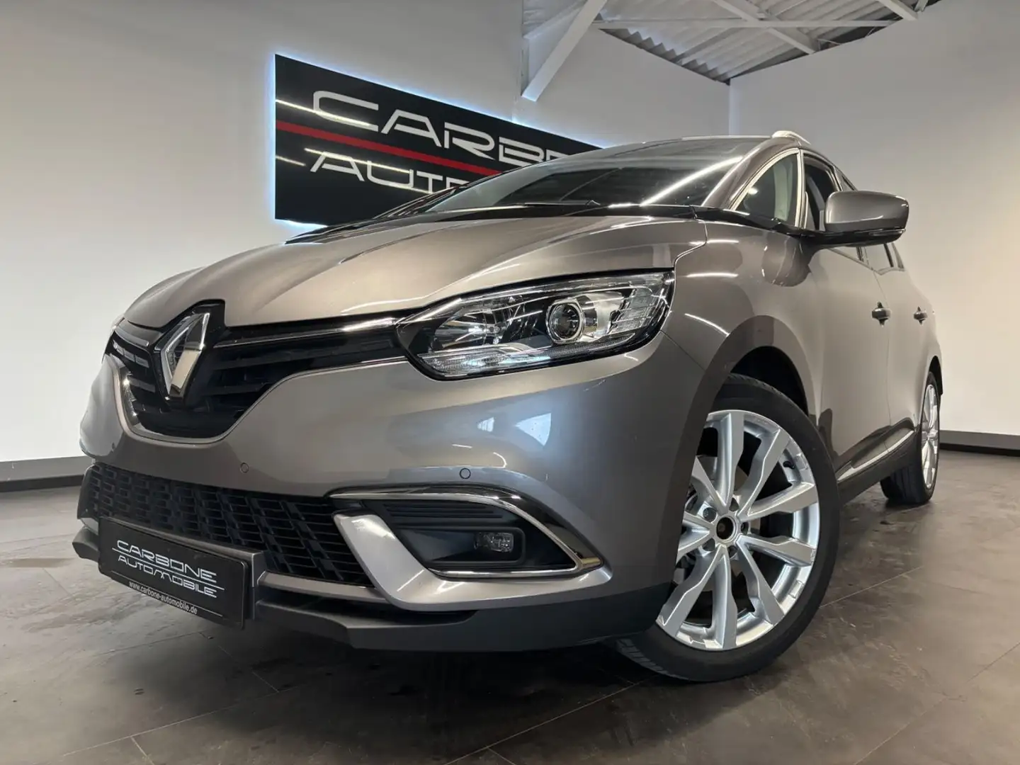 Renault Grand Scenic **7-Sitzer** Grau - 1