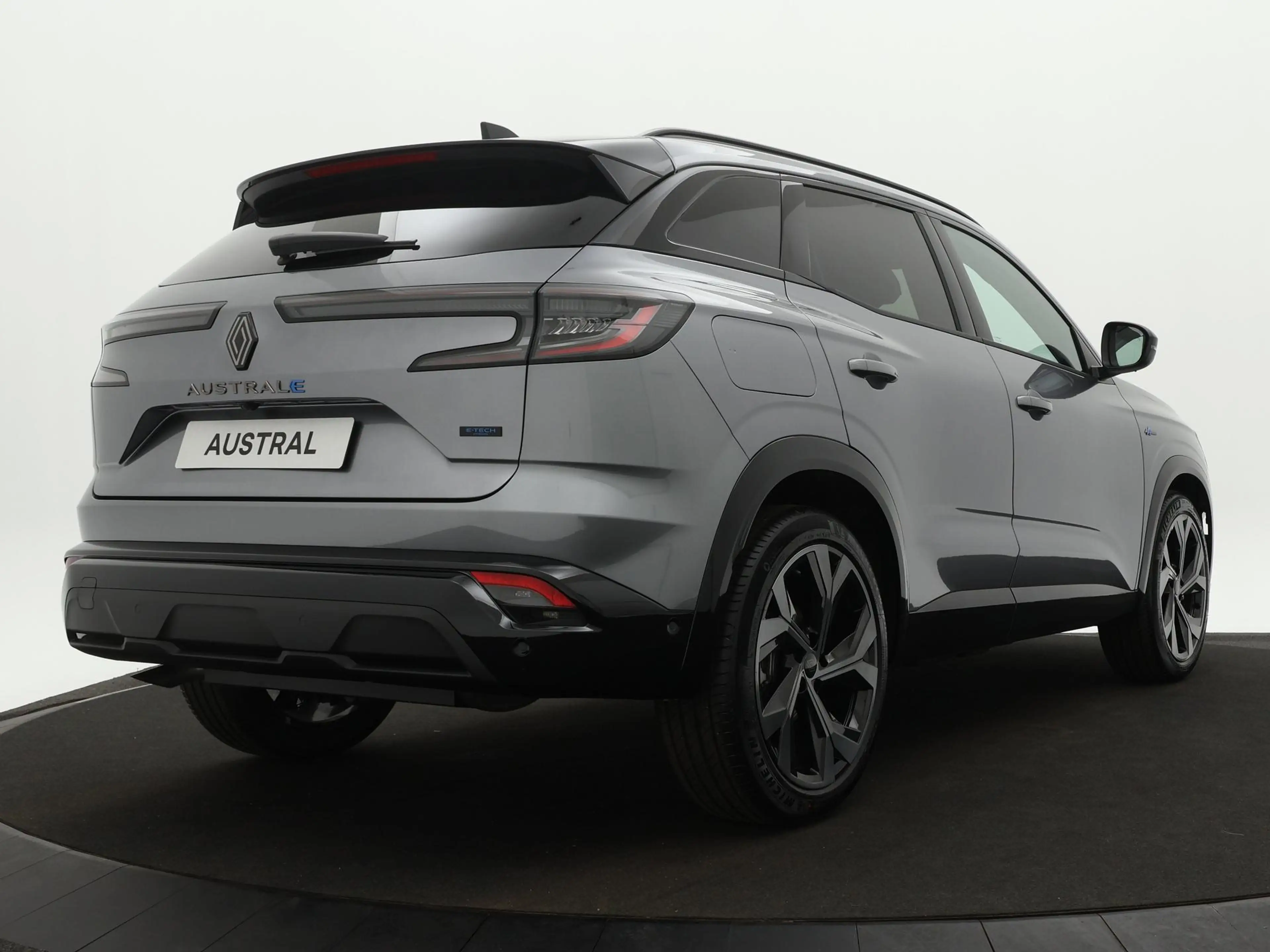 Renault Austral techno esprit Alpine E-Tech full hybrid 200 | Park — photo 6