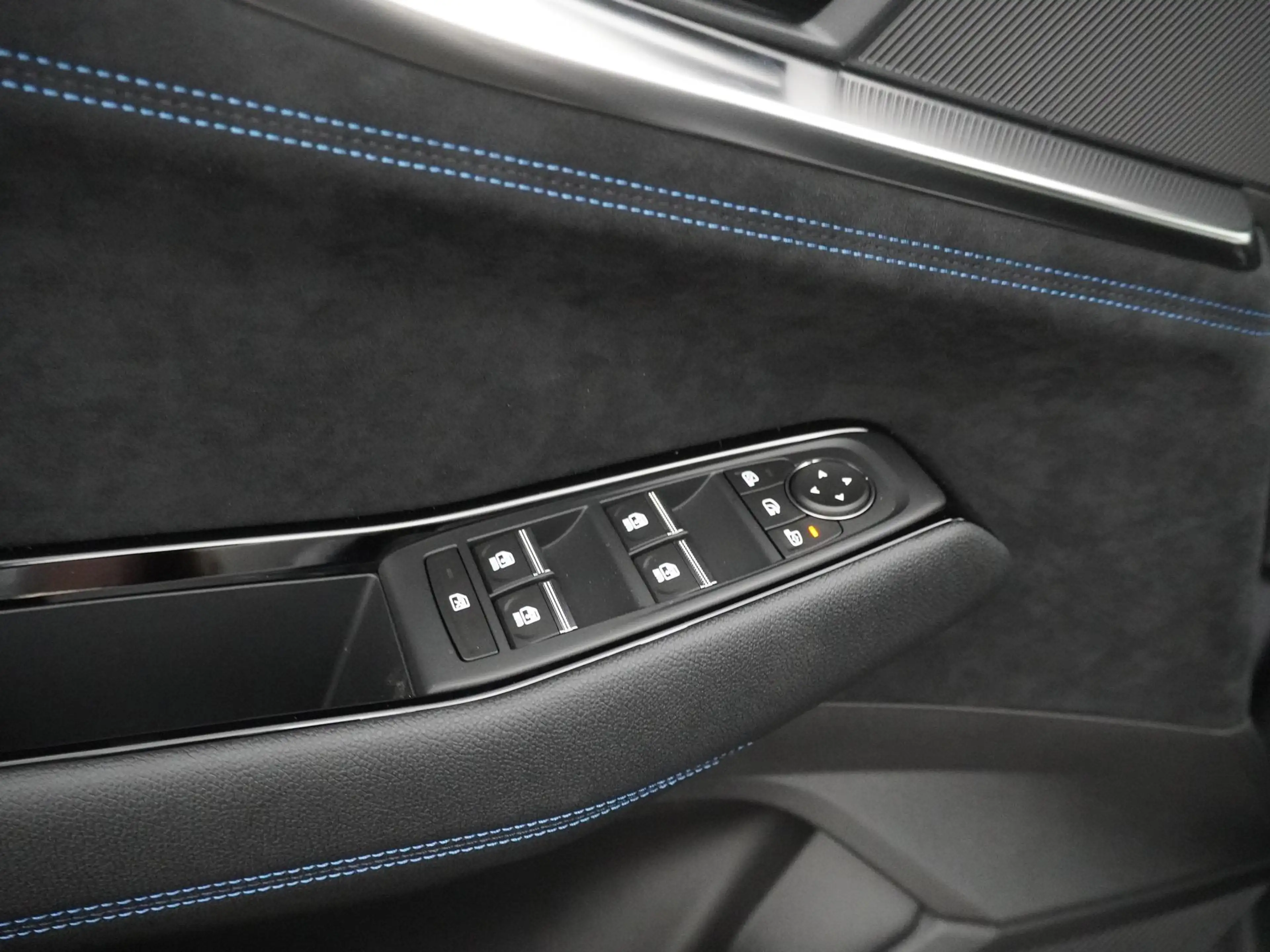 Renault Austral techno esprit Alpine E-Tech full hybrid 200 | Park — photo 13