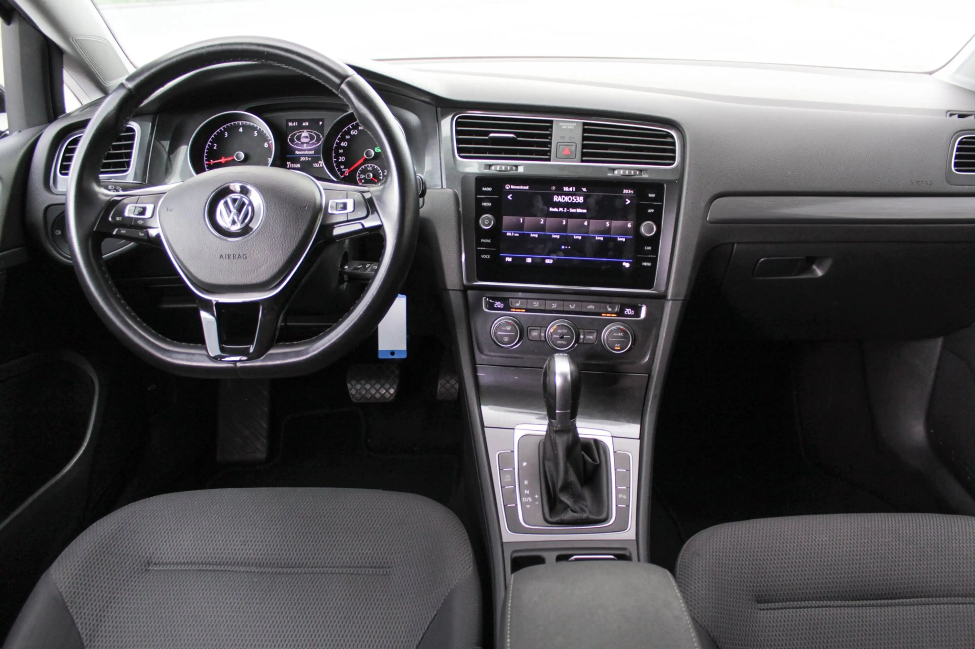 Volkswagen Golf 1.0 TSI Comfortline Business - automaat - ACC - NA — photo 8