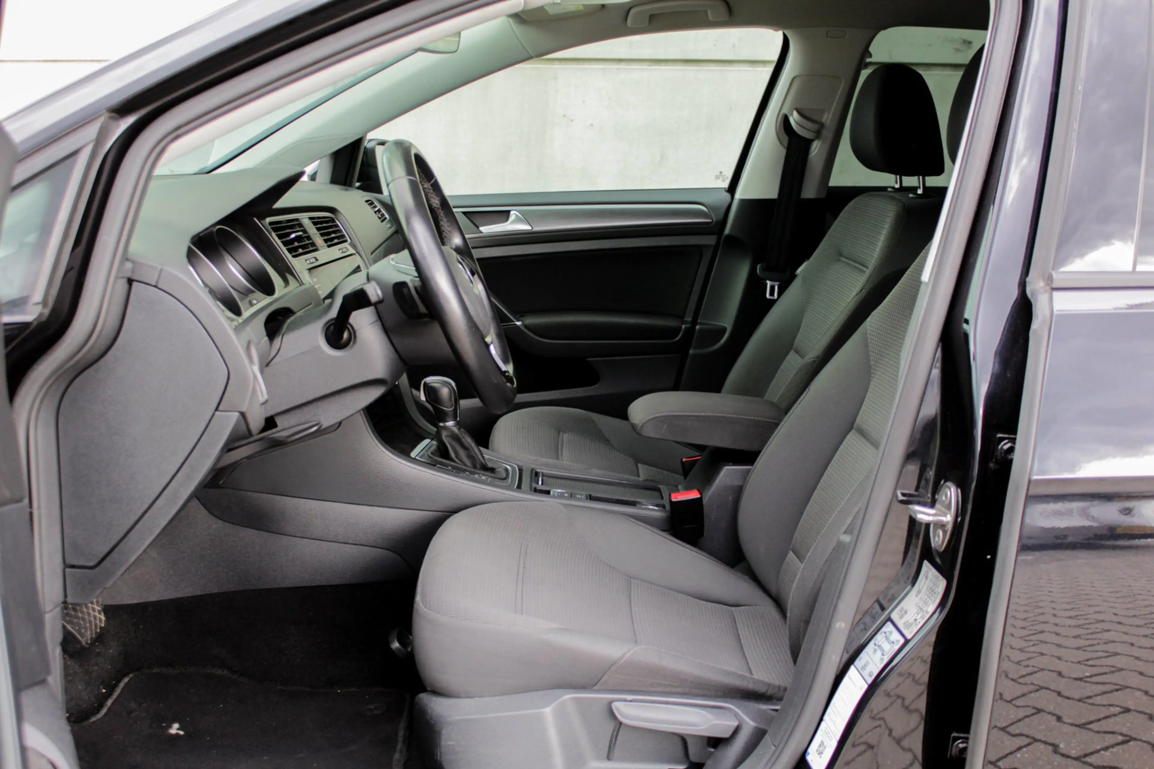 Volkswagen Golf 1.0 TSI Comfortline Business - automaat - ACC - NA — photo 6