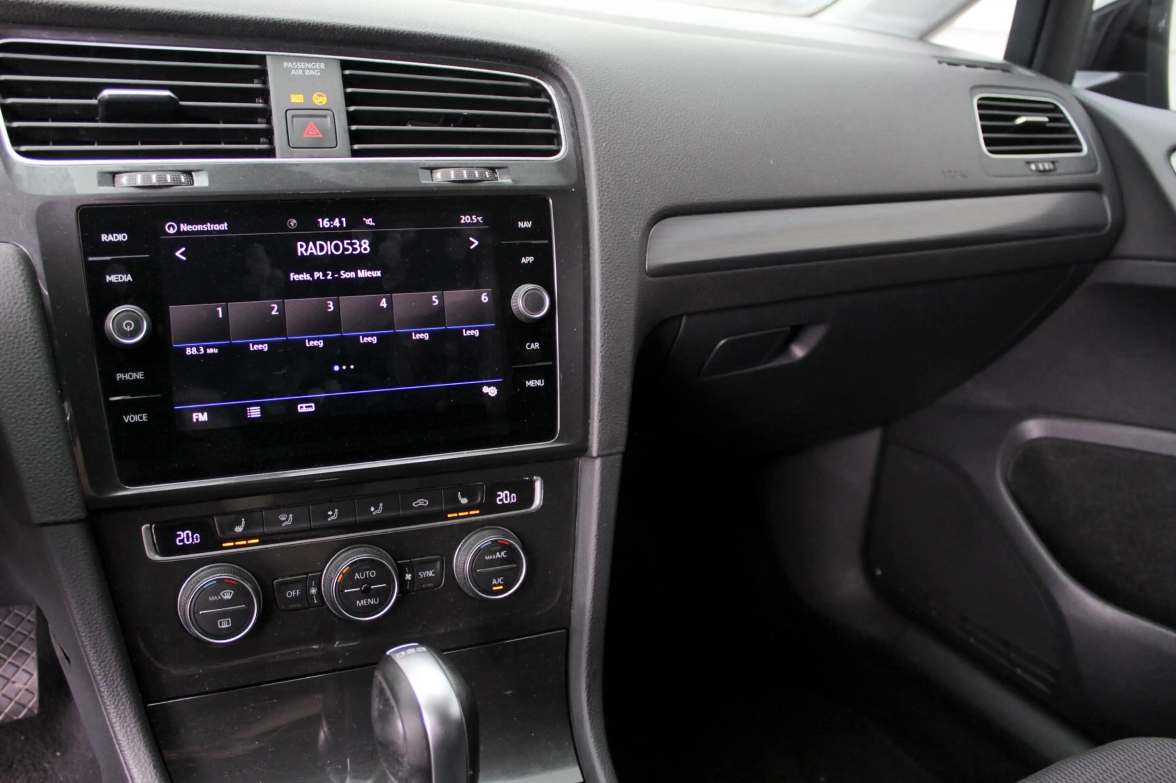 Volkswagen Golf 1.0 TSI Comfortline Business - automaat - ACC - NA — photo 14