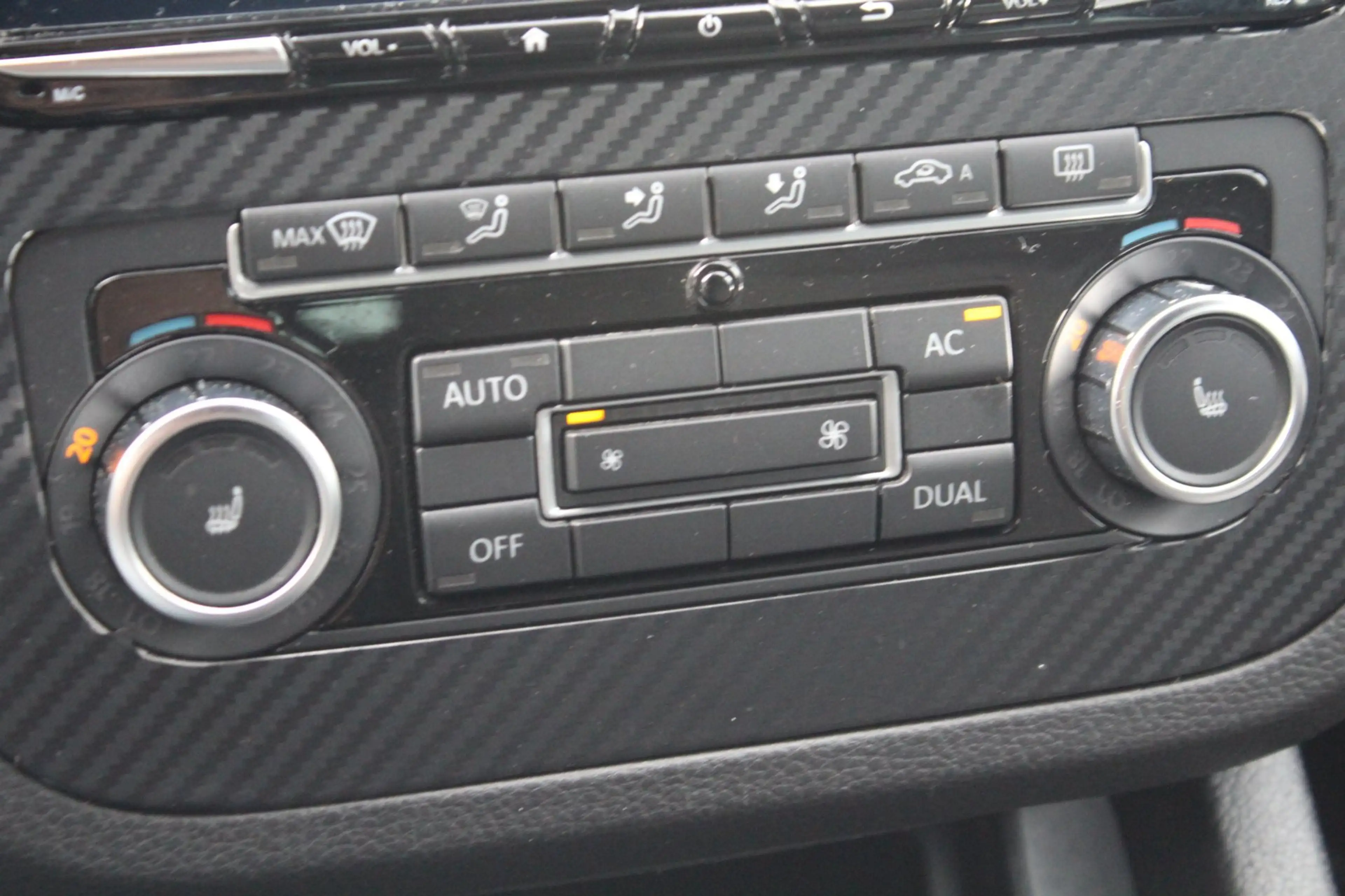 Volkswagen Scirocco 1.4 TSI Highline Plus | Stoelverwarming | Clima / — photo 14