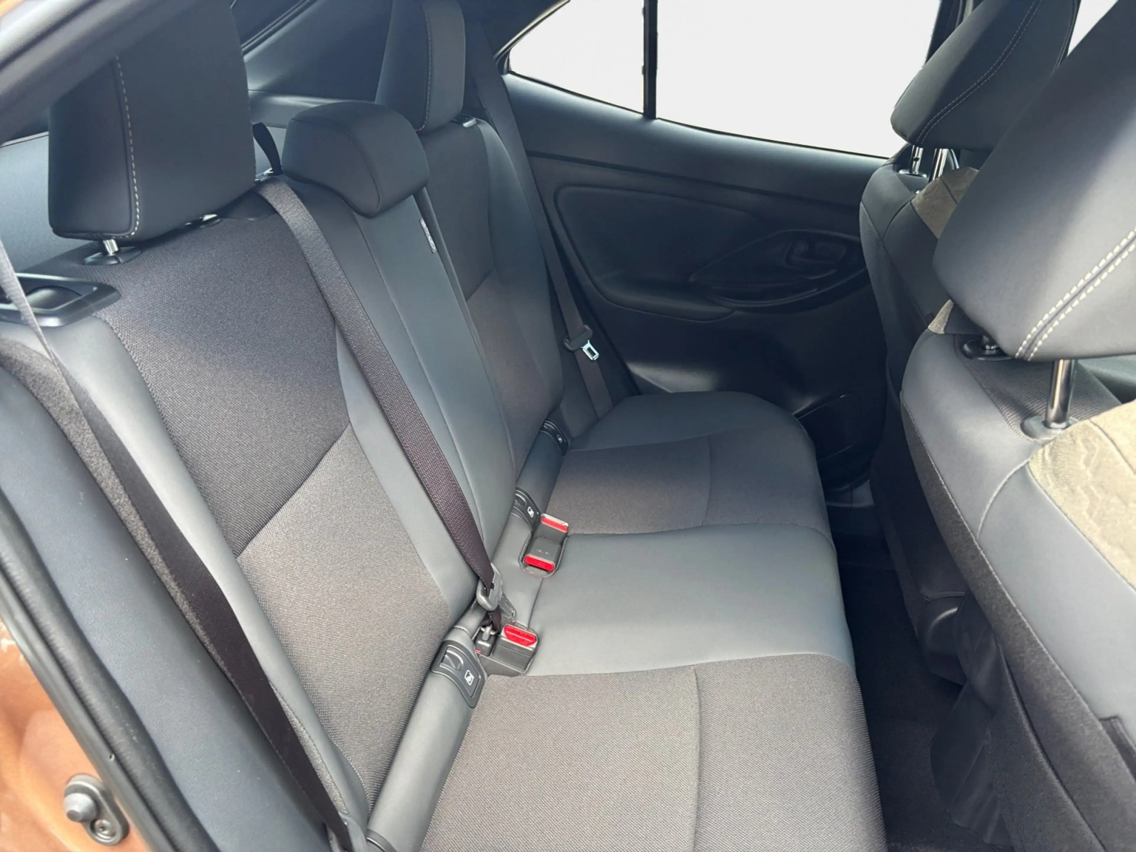 Toyota Yaris Cross 1.5 E FWD Lounge 2xKlima 360 ACC AUT — photo 11