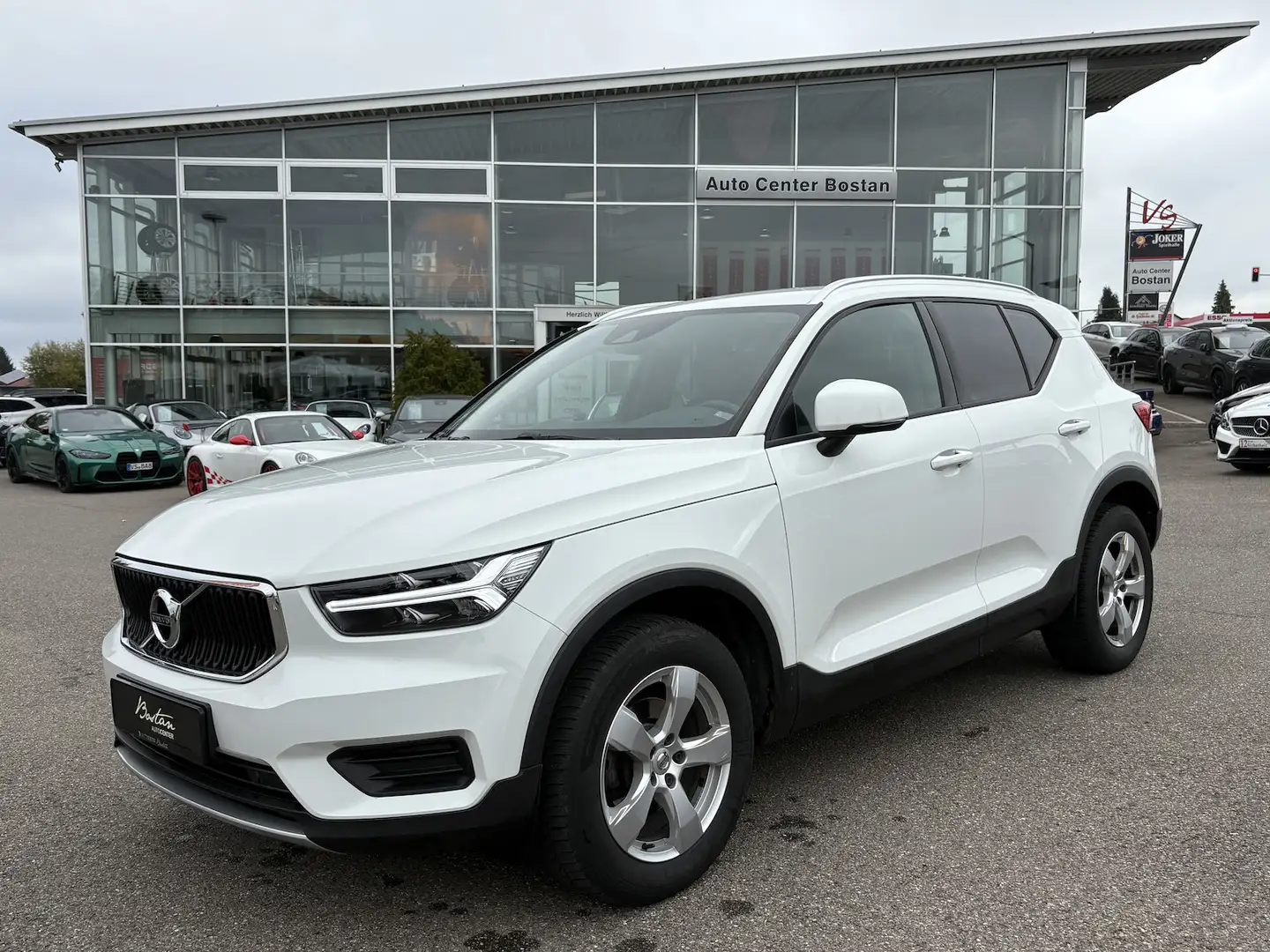 Volvo XC40 MOMENTUM 2WD/BUSINESS-PAKET PRO/SCHECKHEFT Blanc - 2