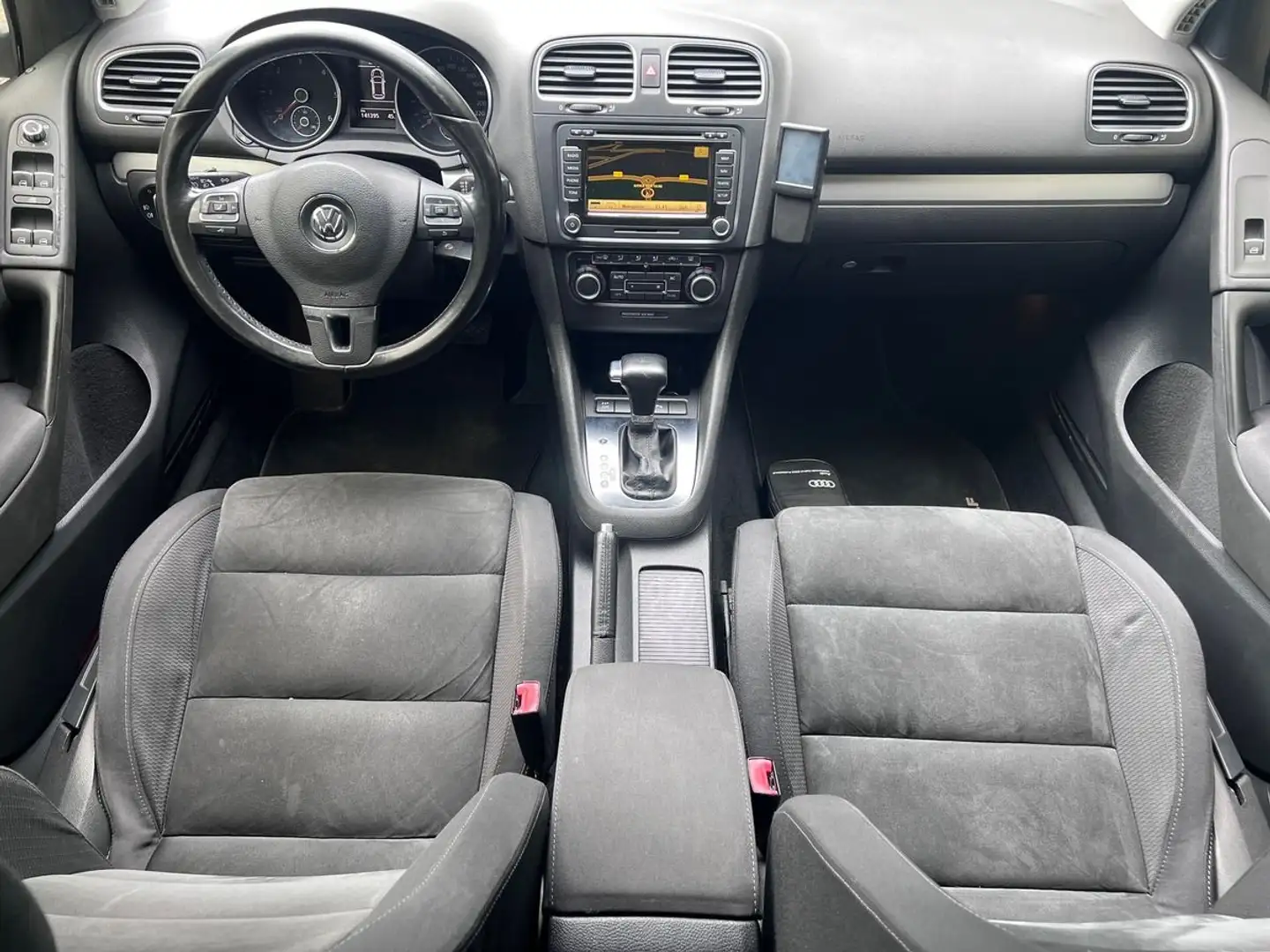 Volkswagen Golf VI 2.0 TDi 140cv DSG6 Carat Noir - 2