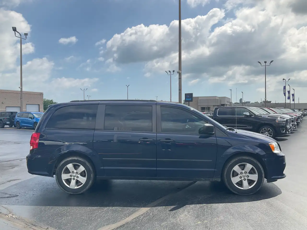 Dodge Grand Caravan снимка Dodge Grand Caravan