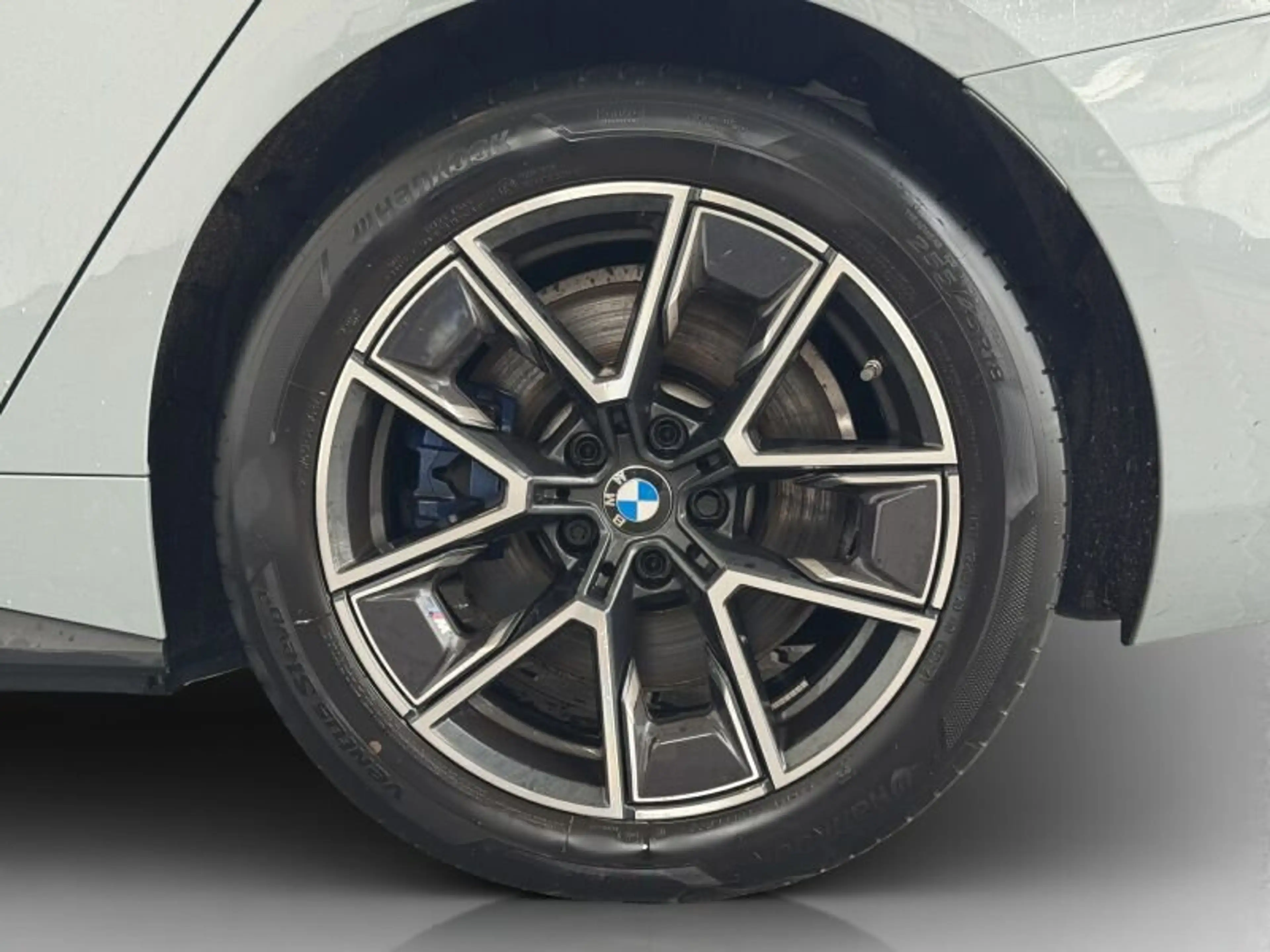 BMW i4 M50 xDrive Gran Coupé — photo 10
