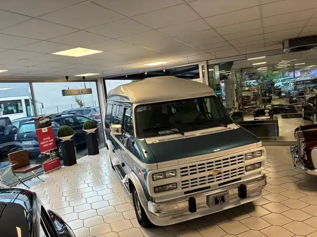 Chevrolet Chevy Van G20 5,7