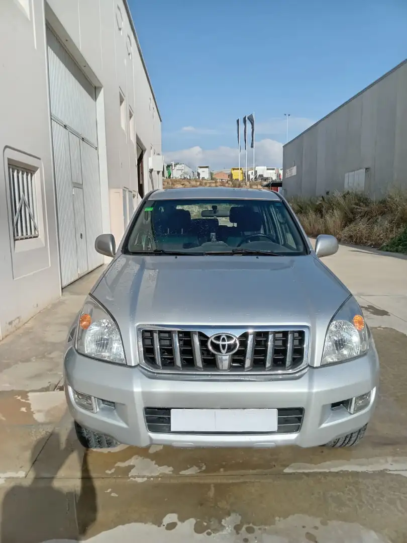 Toyota Land Cruiser Prado - 1