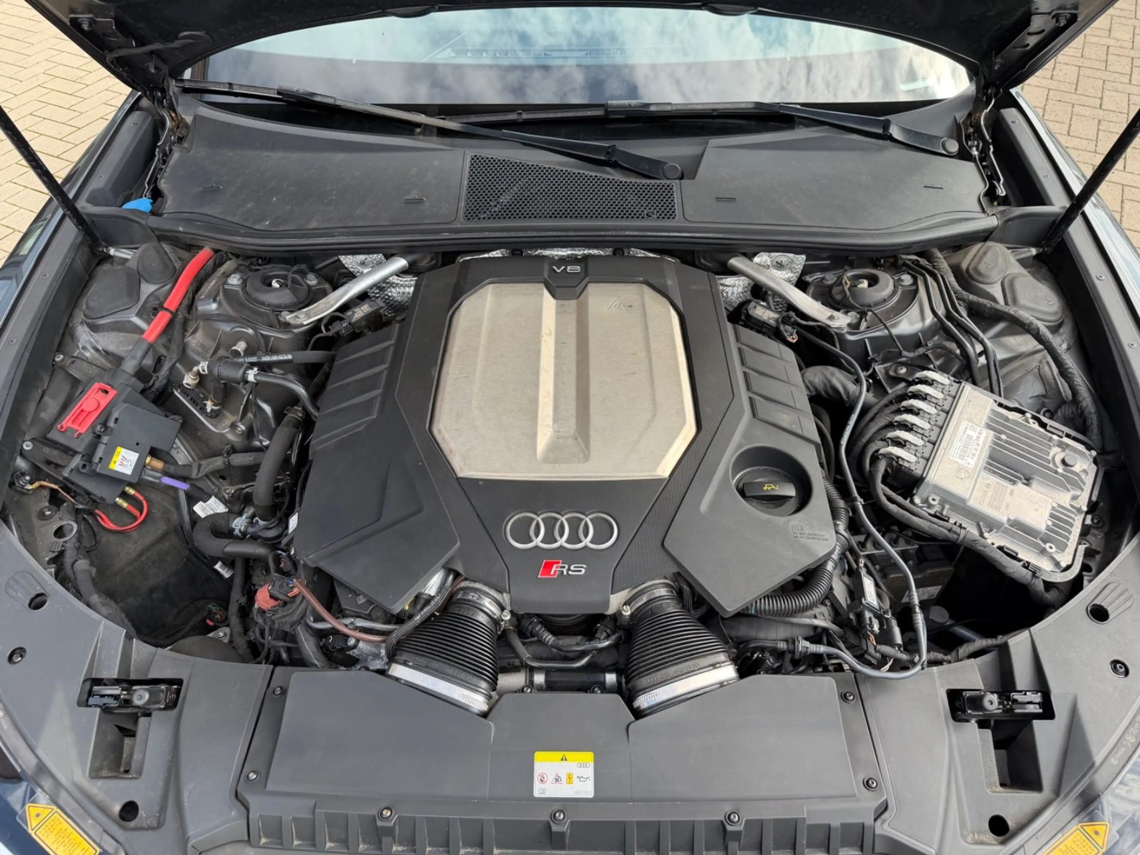 Audi RS6 Avant 4.0 TFSI quattro *B&O*Carbon* — photo 15