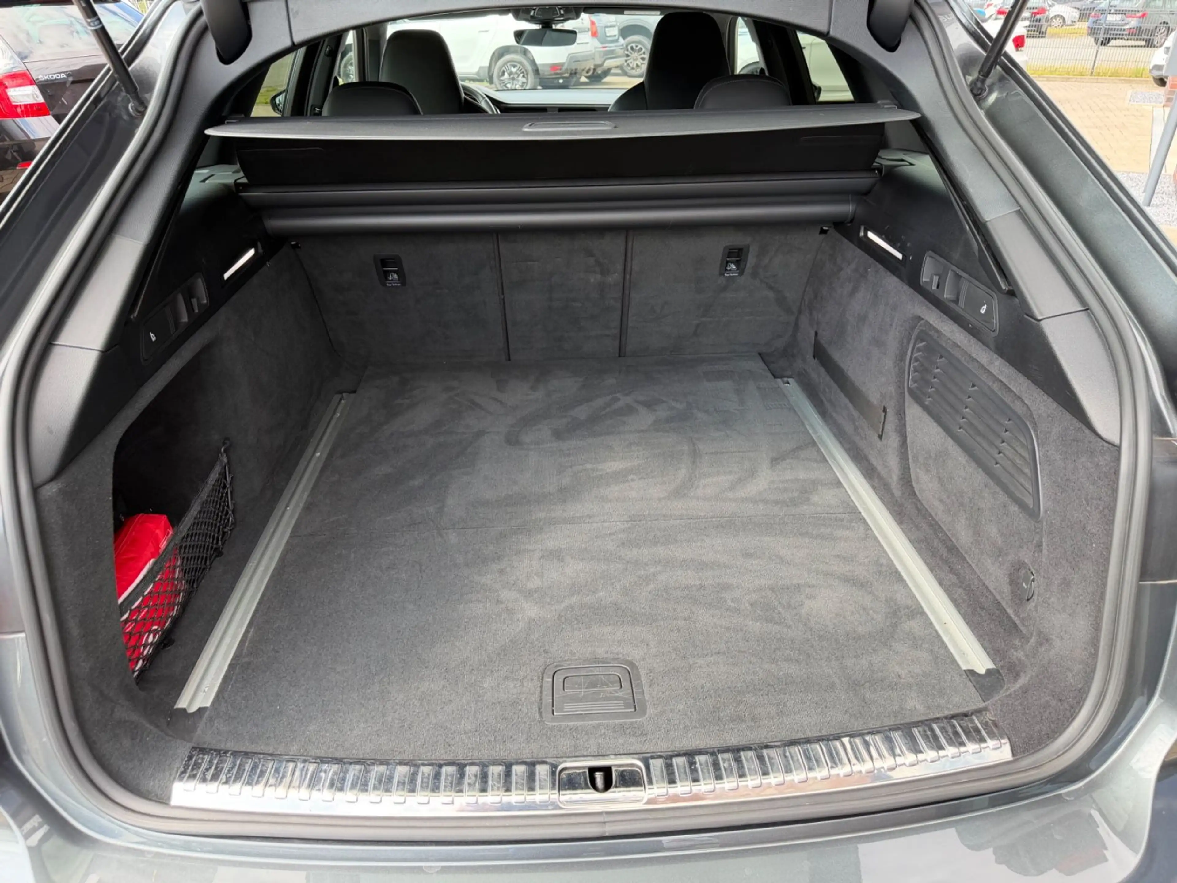 Audi RS6 Avant 4.0 TFSI quattro *B&O*Carbon* — photo 13