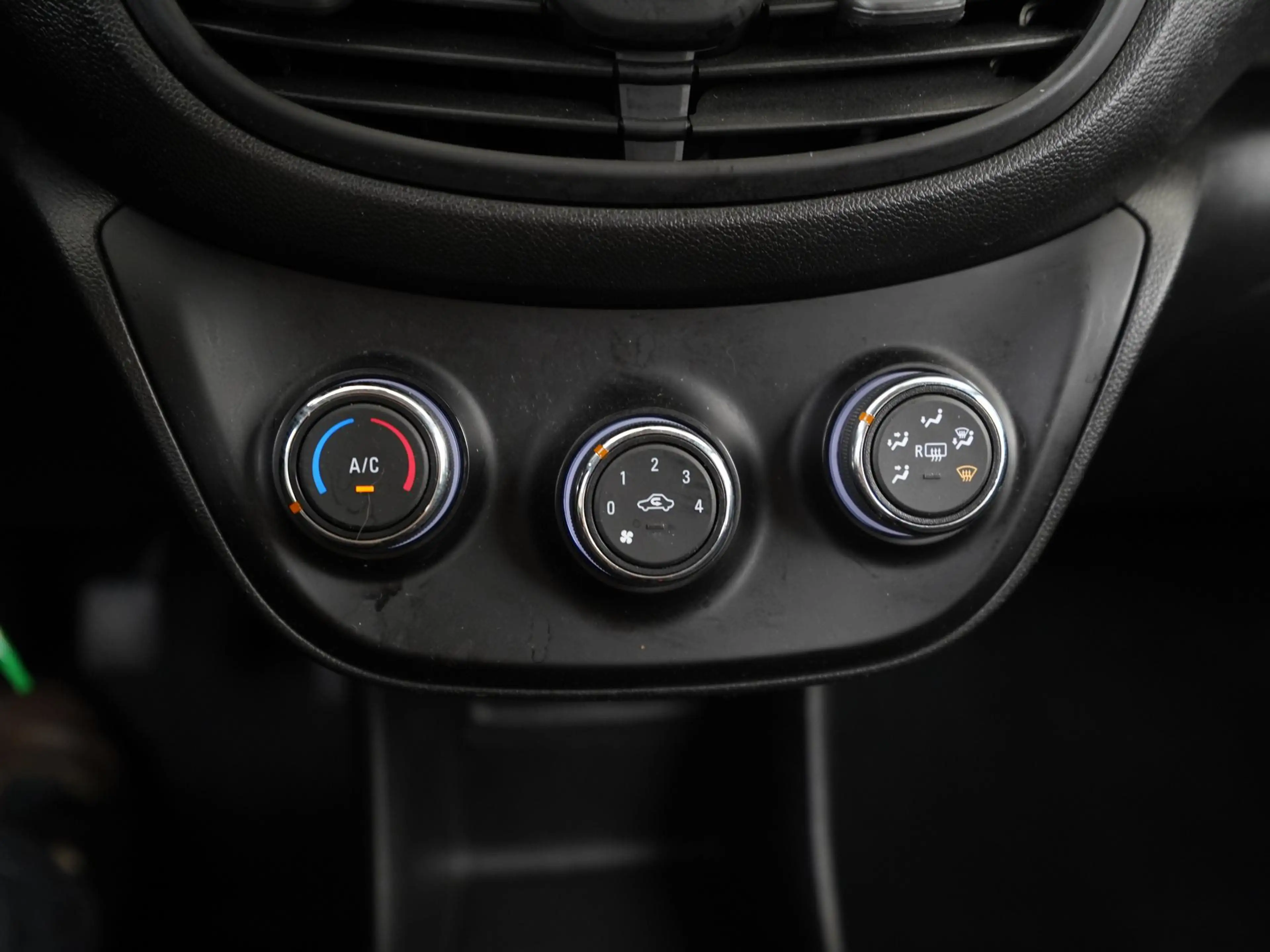 Opel Karl 1.0 ecoFLEX 120 Jaar Edition | Zondag Open! — photo 11