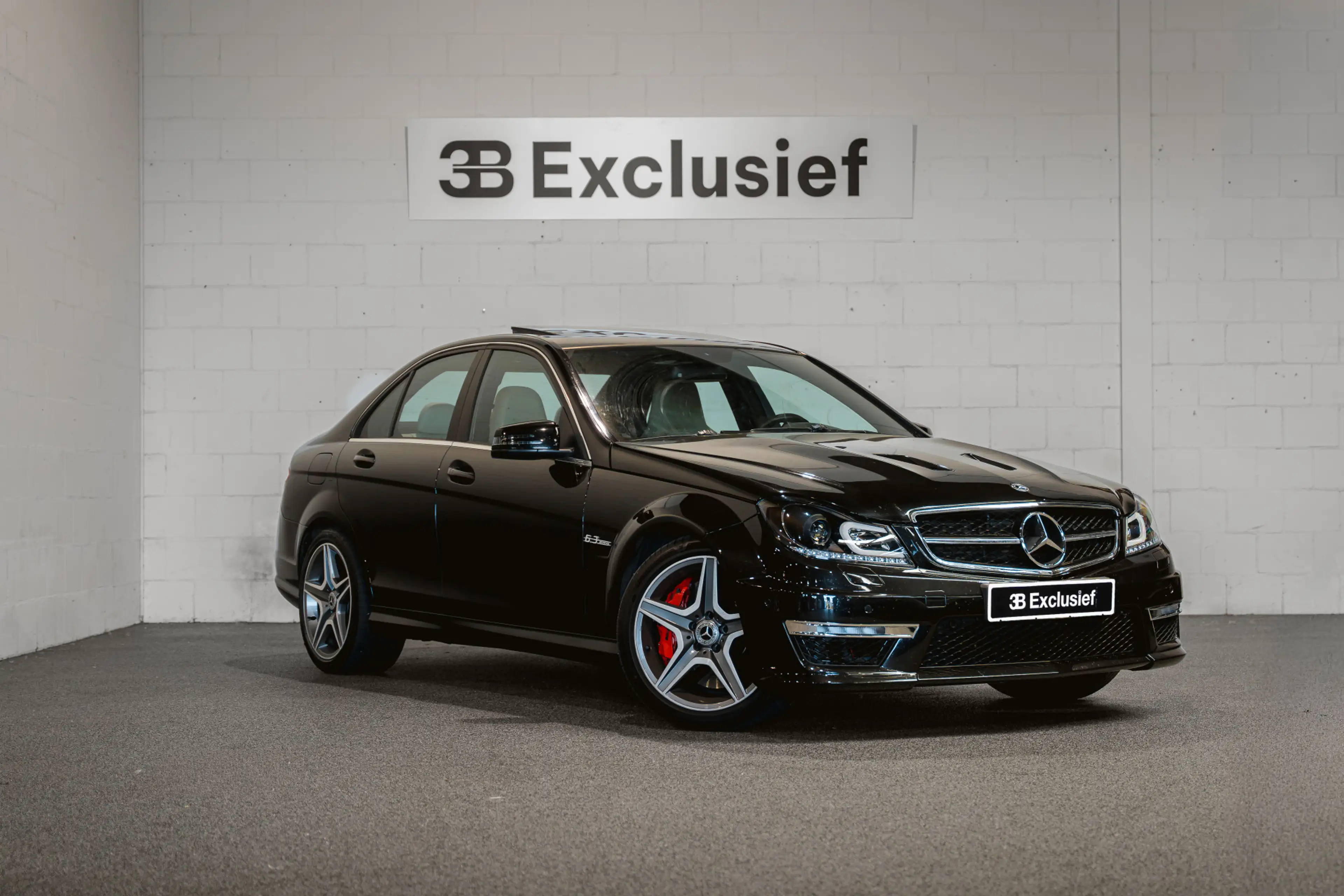 Mercedes-Benz C 63 AMG |schuifd. | Keyless-go | AMG Perf. package | Carbo