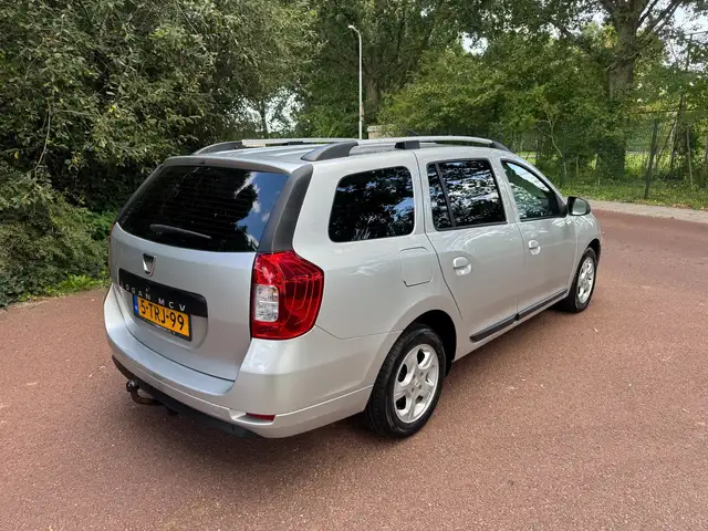 Dacia Logan view 5