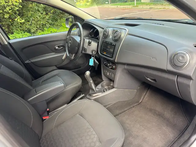 Dacia Logan view 11