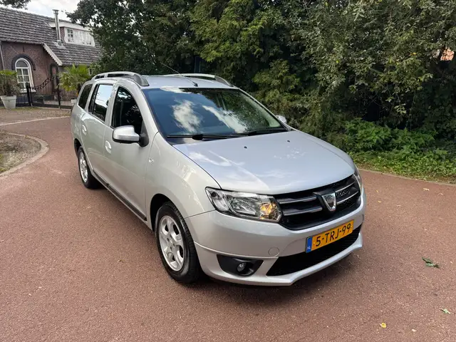 Dacia Logan view 3