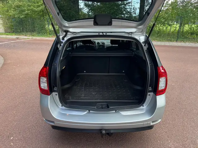 Dacia Logan view 9