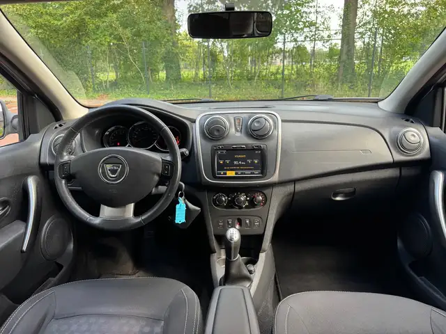 Dacia Logan view 14