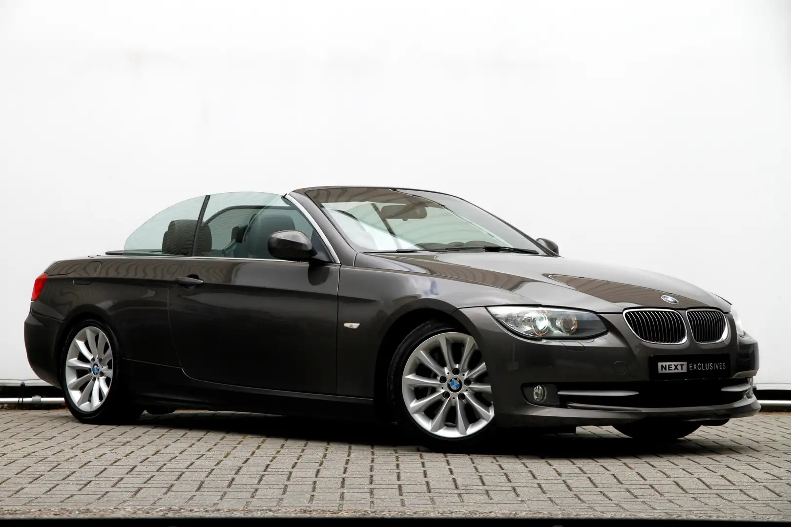 BMW 335 3-serie Cabrio 335i High Executive Individual | Ke Bruin - 2