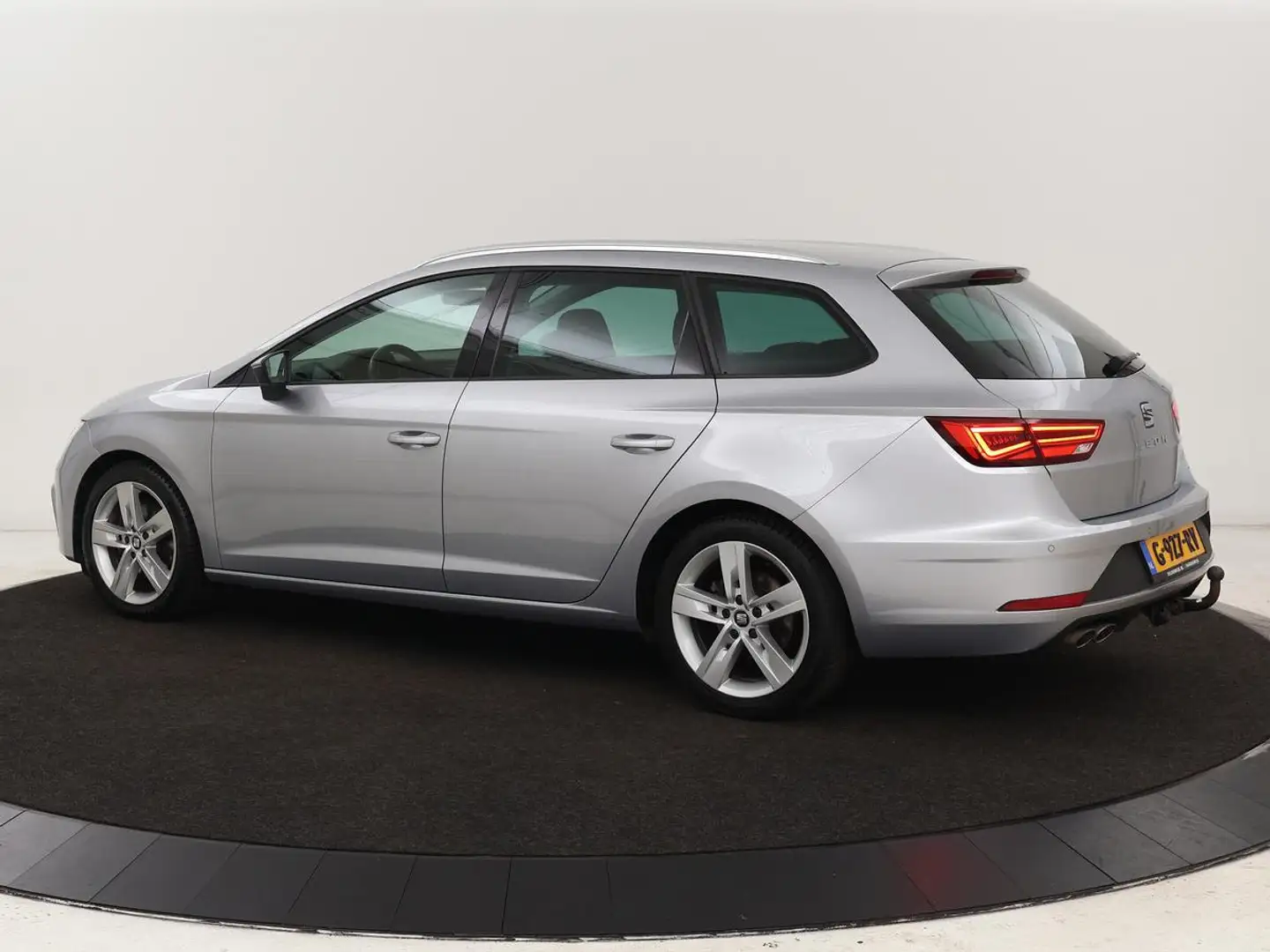 SEAT Leon 1.5 TSI FR Business Intens | Stoelverwarming | Tre Grijs - 2