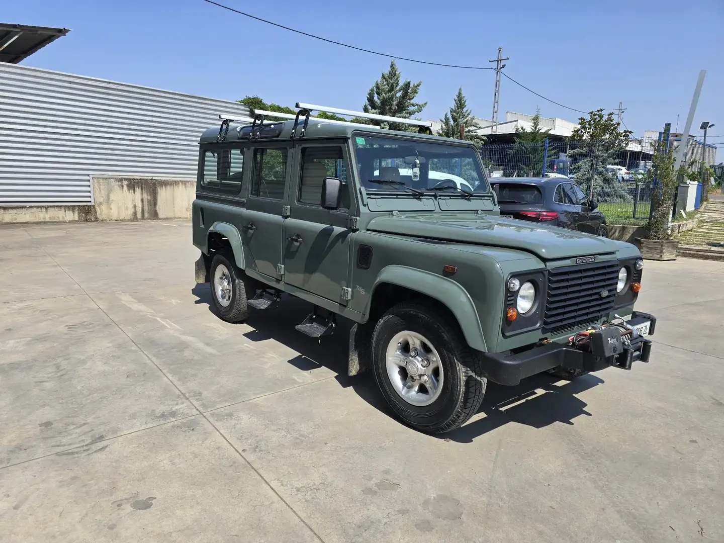 Land Rover Defender 110TDI Techo Duro Comercial - 2
