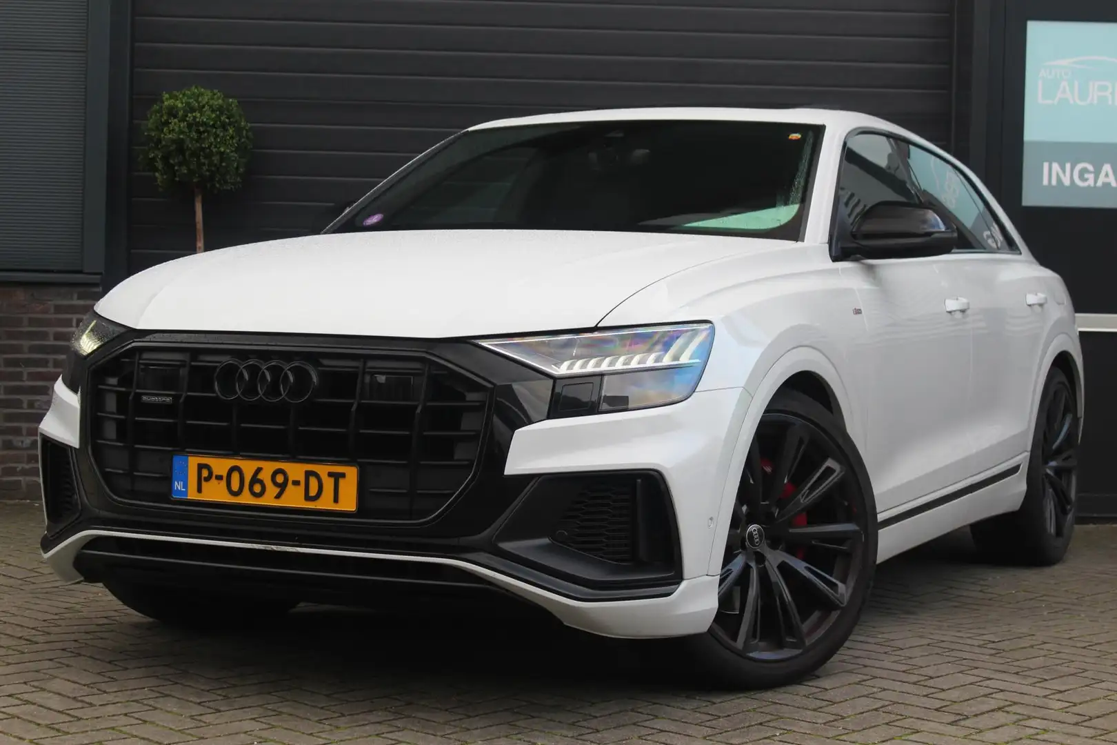 Audi Q8 60 TFSI e quattro Competition | Pano | Trekhaak | Wit - 1