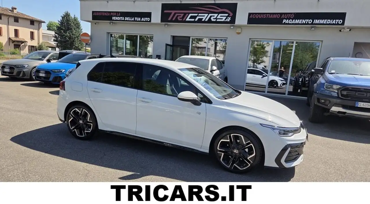 Volkswagen Golf Golf VIII 2.0 tdi R-Line Plus 150cv dsg PERMUTE UFF ITALIA PROMO ENTRO IL 14/08 — photo 1 of 15