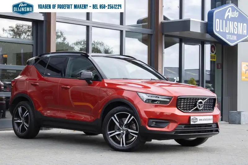 VOLVO Xc40
