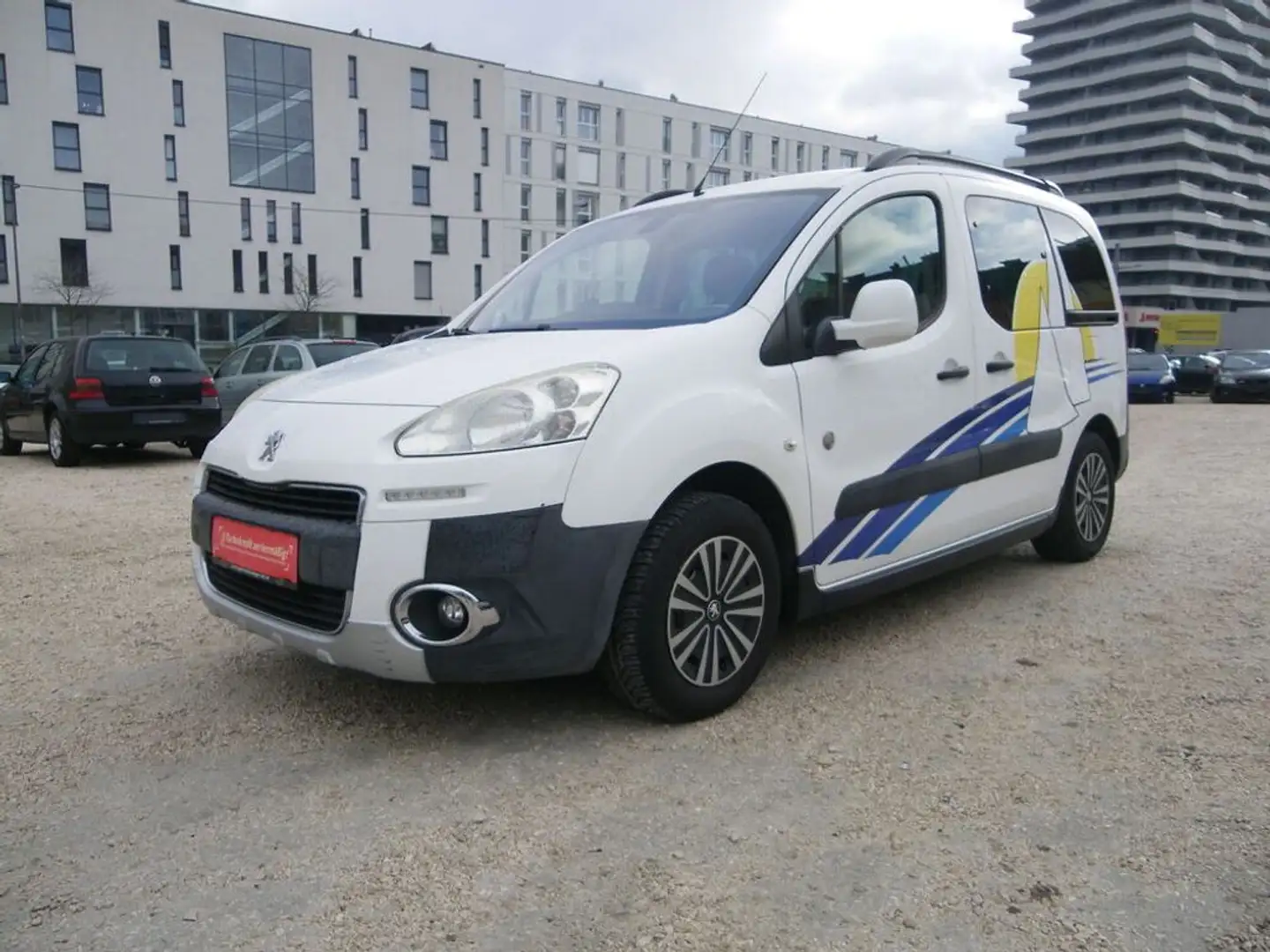 Peugeot Partner Outdoor 1,6 EHDI 92 Blanc - 1