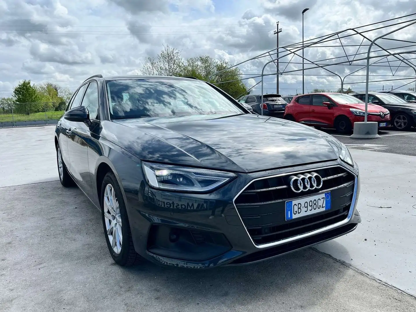 Audi A4 Avant 40 2.0 tdi Business 190cv s-tronic - GB998GZ Argento - 2