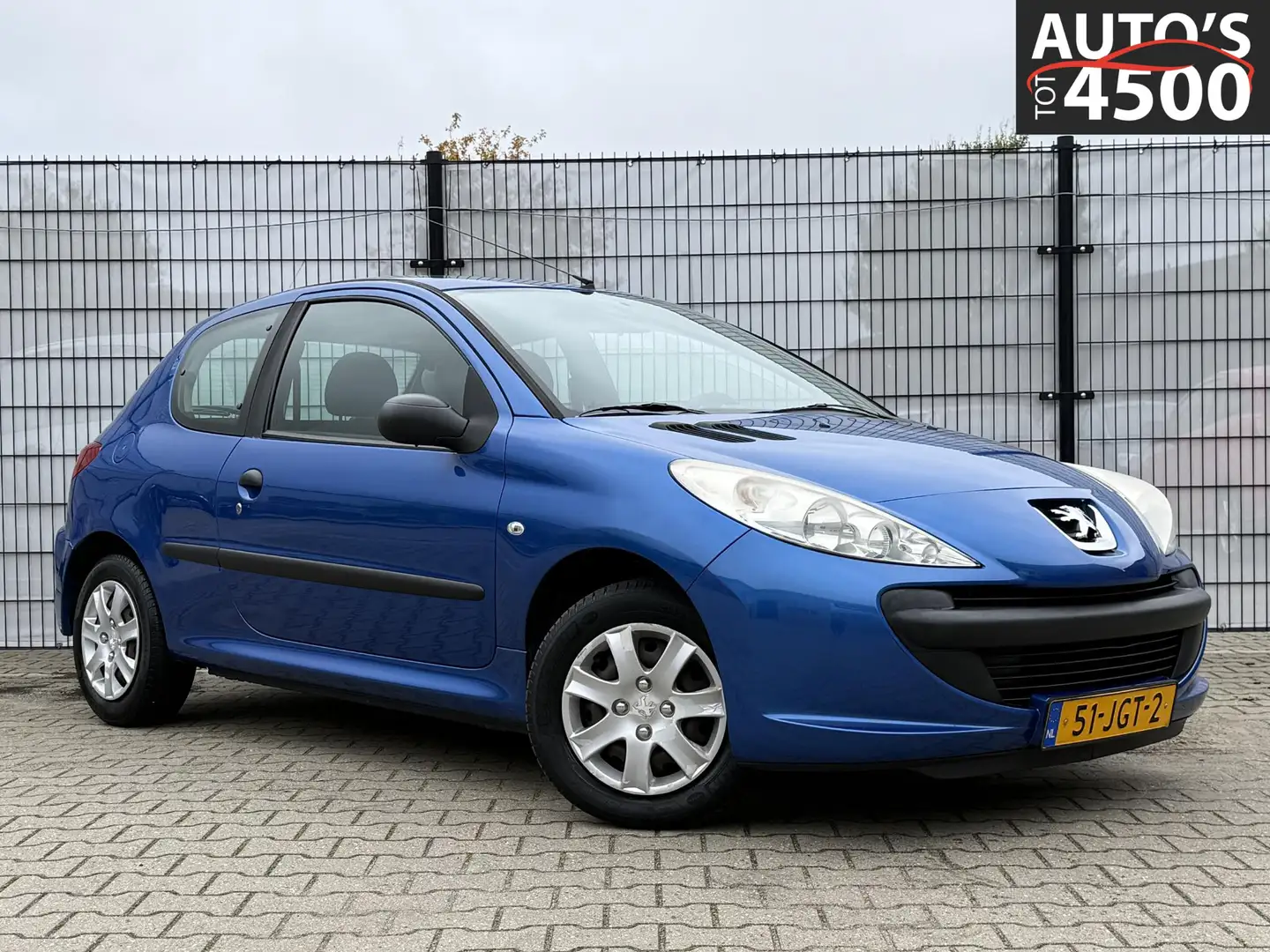 Peugeot 206 + 1.1 XR Airco! Nieuwe APK! Blauw - 1