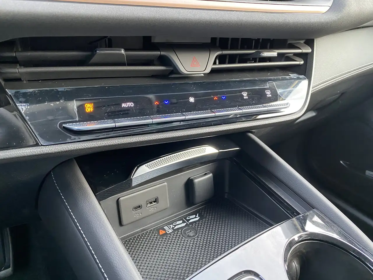 Buick Envision снимка Buick Envision