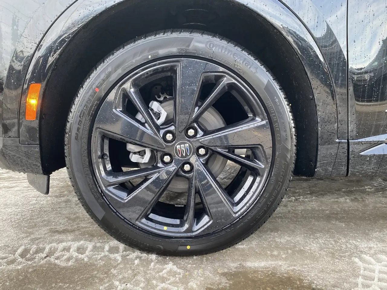 Buick Envision снимка Buick Envision
