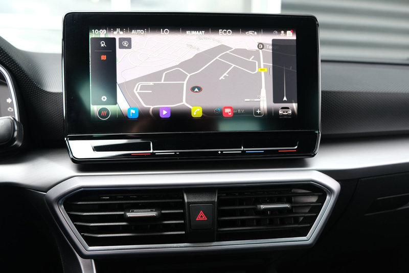 SEAT Leon 1.4 TSI eHybrid FR 204PK Pano Alcantara Cam Led AC — photo 15