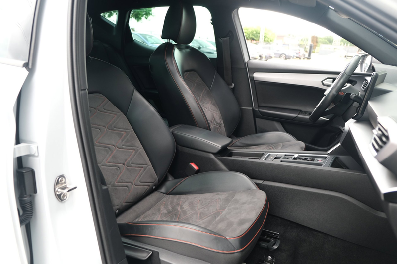 SEAT Leon 1.4 TSI eHybrid FR 204PK Pano Alcantara Cam Led AC — photo 12
