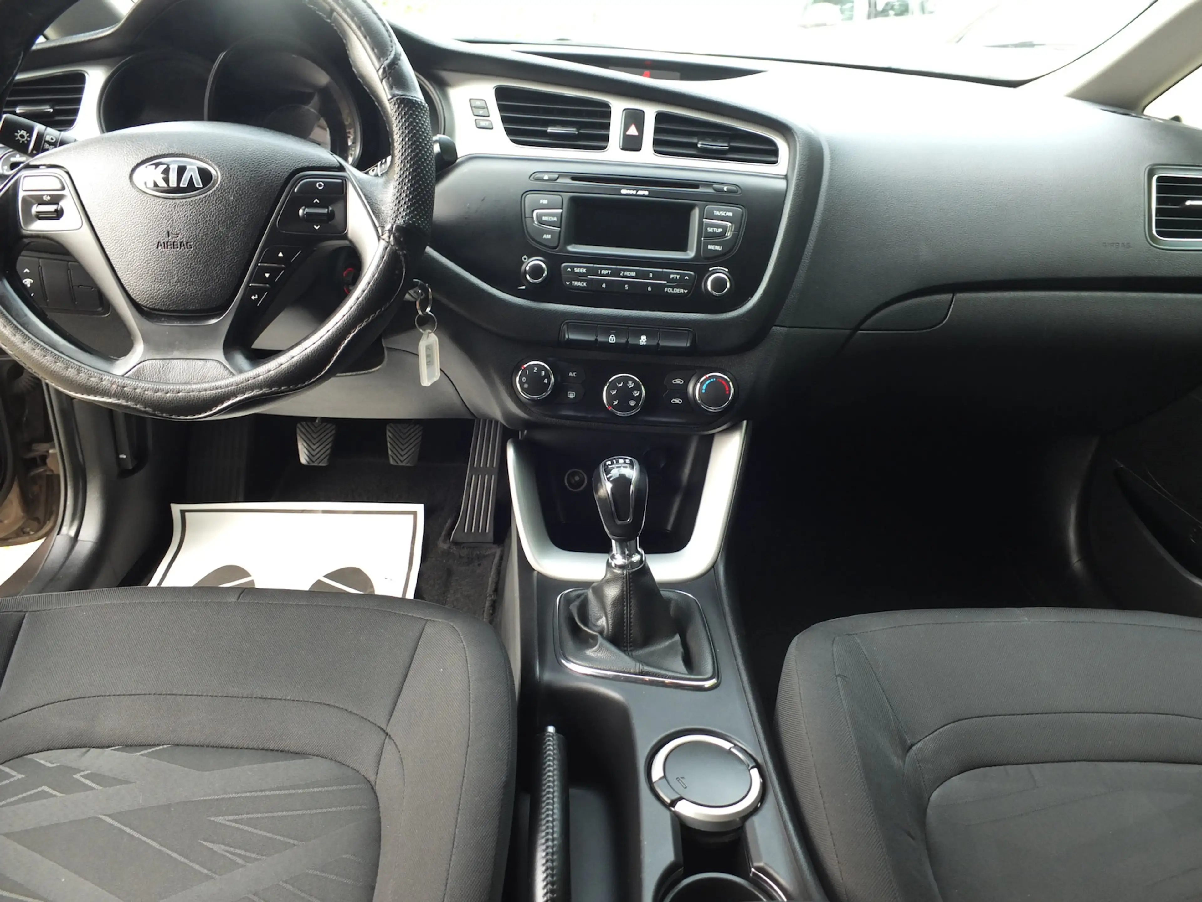 Kia Ceed / cee'd cee´d Dream Team — photo 11