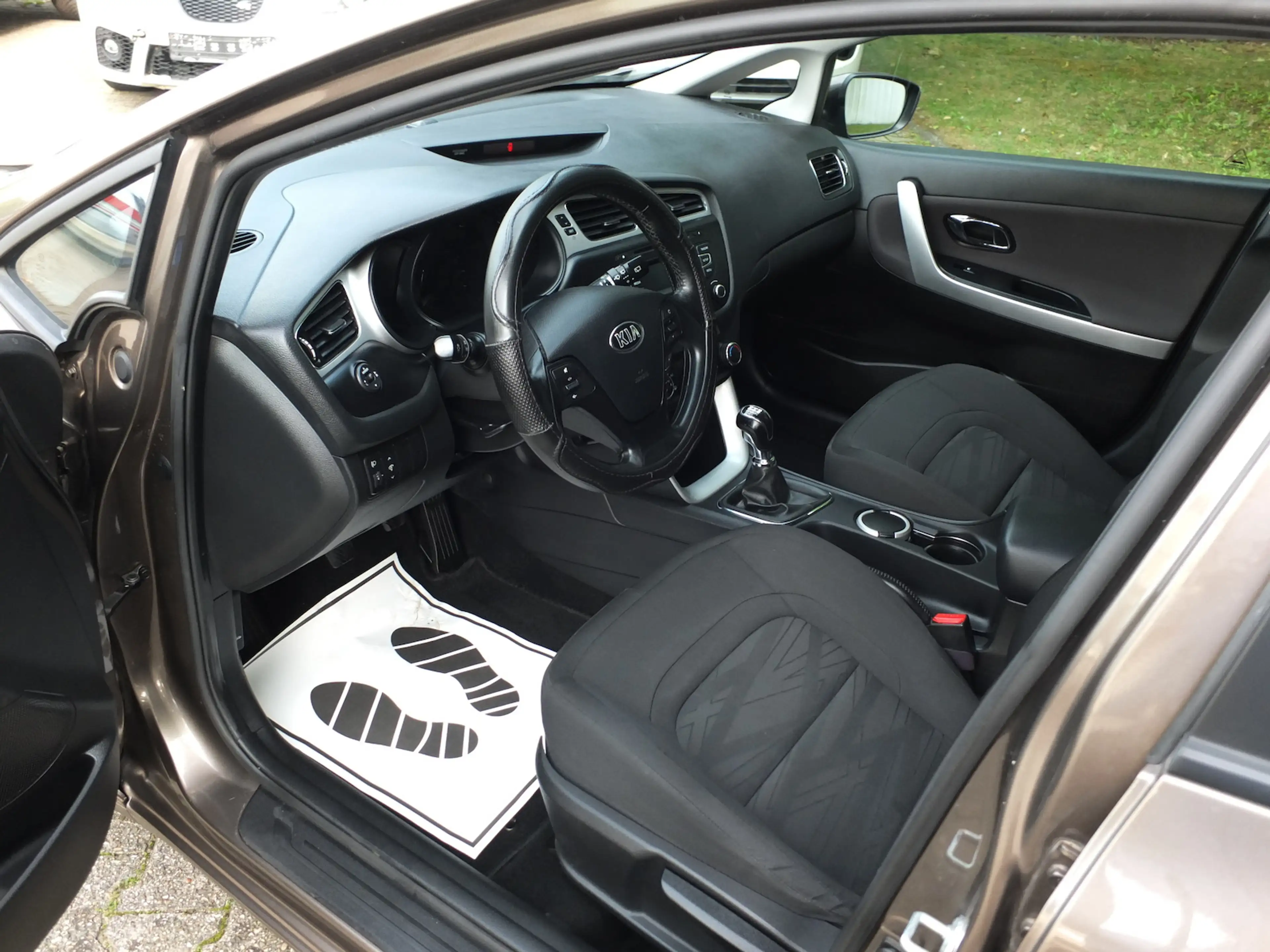 Kia Ceed / cee'd cee´d Dream Team — photo 8