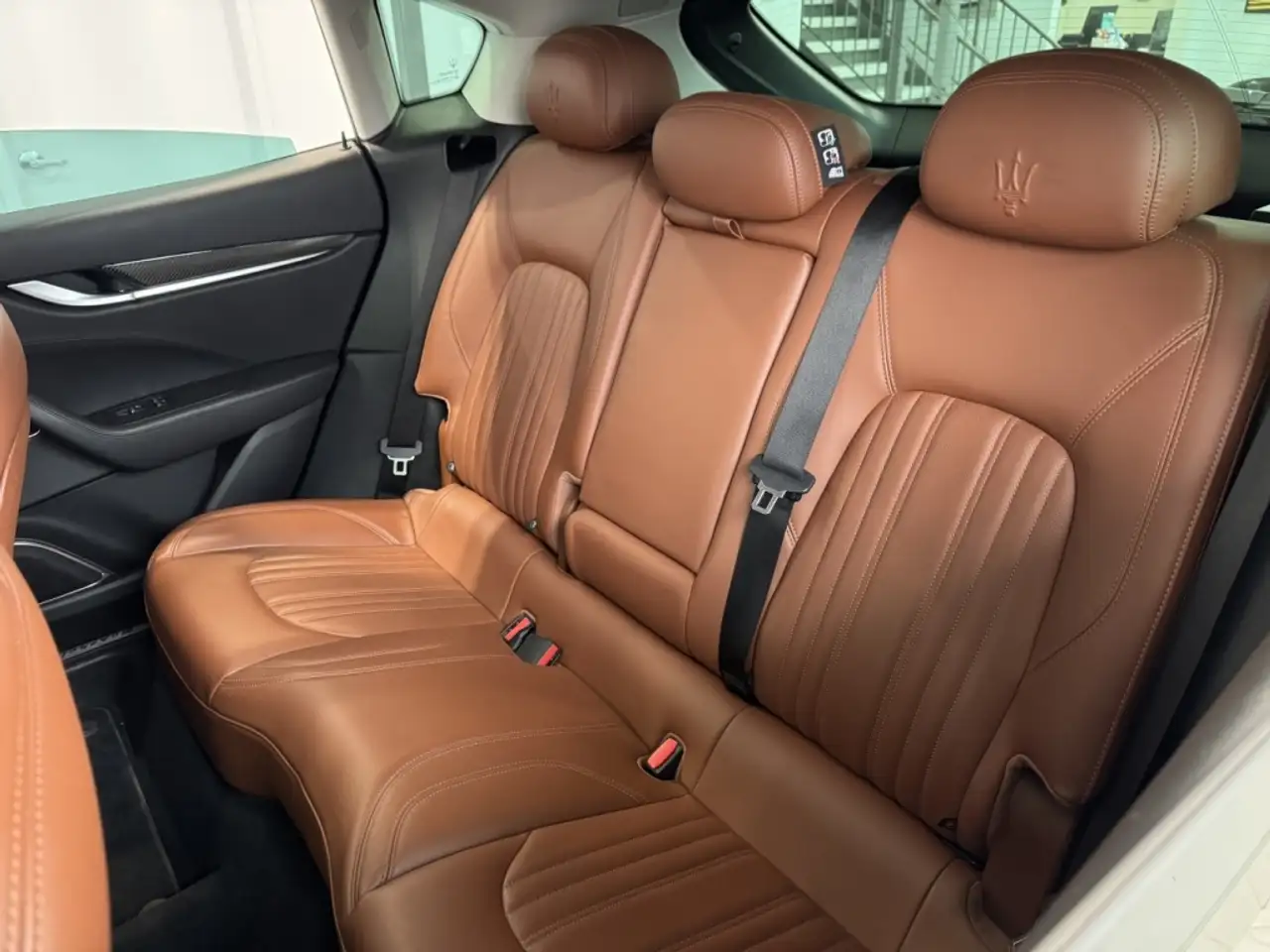 Maserati Levante снимка Maserati Levante
