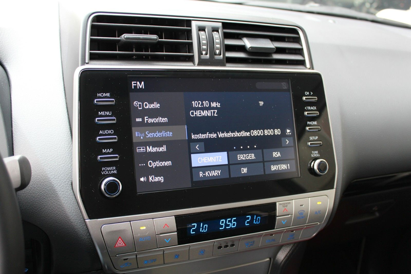 Toyota Land Cruiser 2.8 D-4D Comfort Automatik 7-Sitze — photo 13
