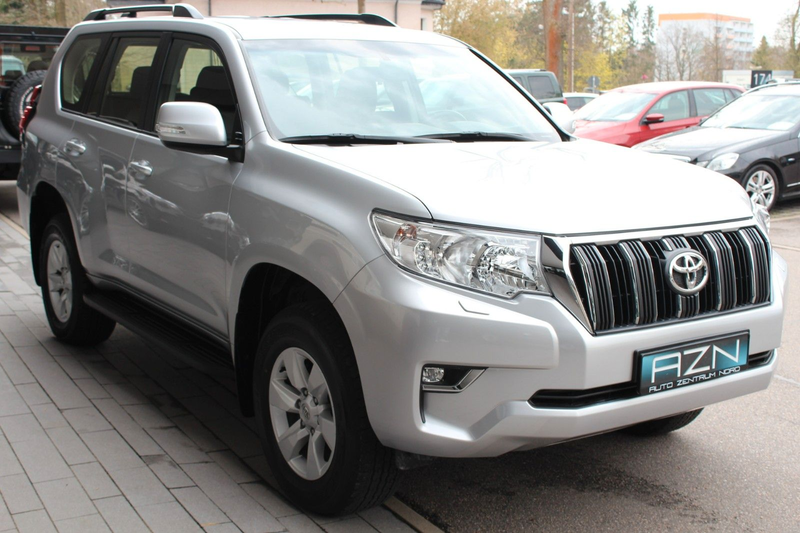 Toyota Land Cruiser 2.8 D-4D Comfort Automatik 7-Sitze — photo 4