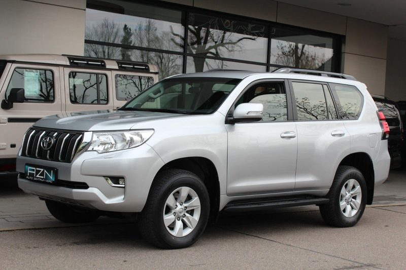 Toyota Land Cruiser 2.8 D-4D Comfort Automatik 7-Sitze