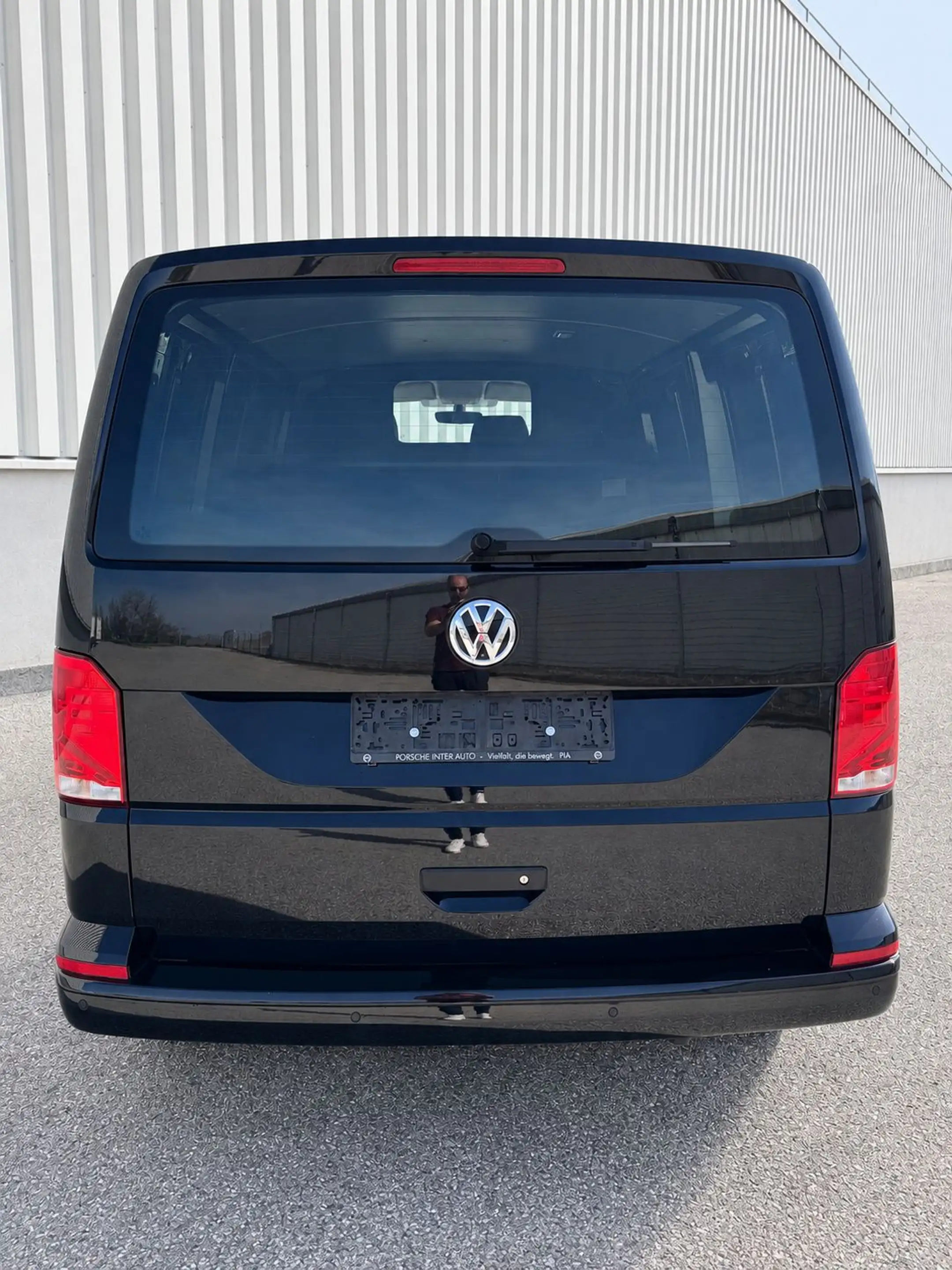 Volkswagen T6.1 Transporter 2.0 TDI Kasten / 5 Jahre oder 150.000 km Garantie — photo 9