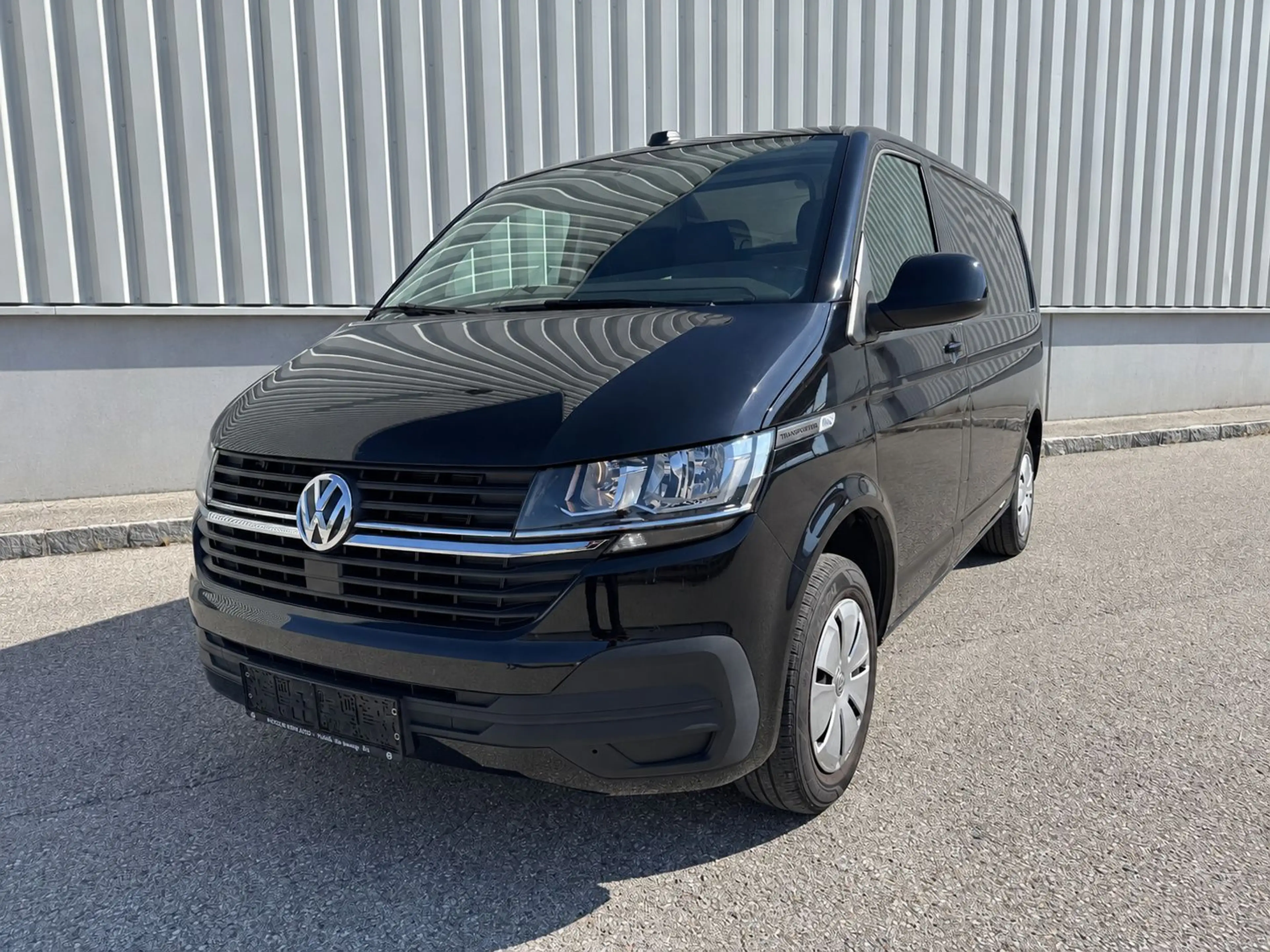 Volkswagen T6.1 Transporter 2.0 TDI Kasten / 5 Jahre oder 150.000 km Garantie — photo 2