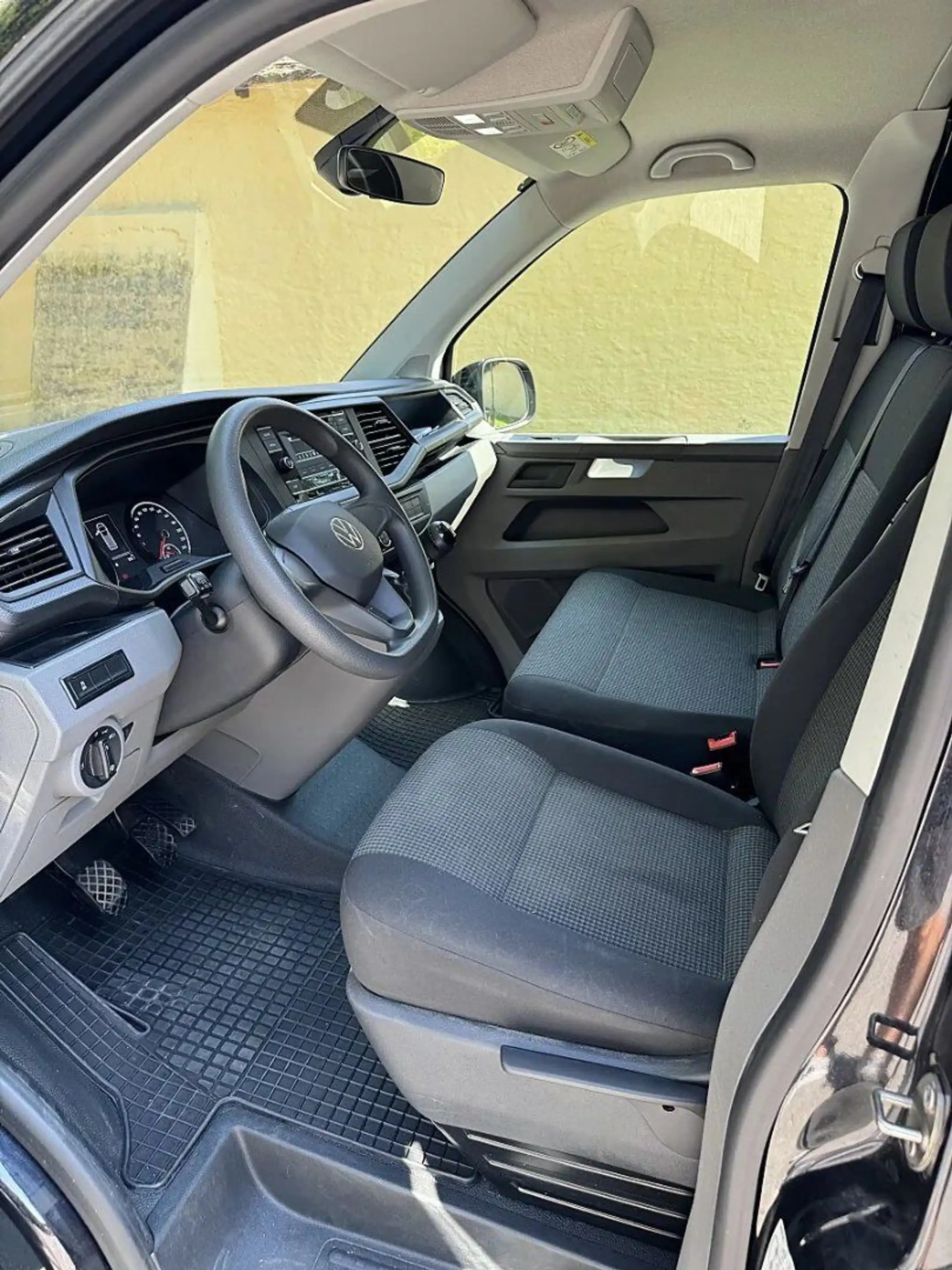 Volkswagen T6.1 Transporter 2.0 TDI Kasten / 5 Jahre oder 150.000 km Garantie — photo 10