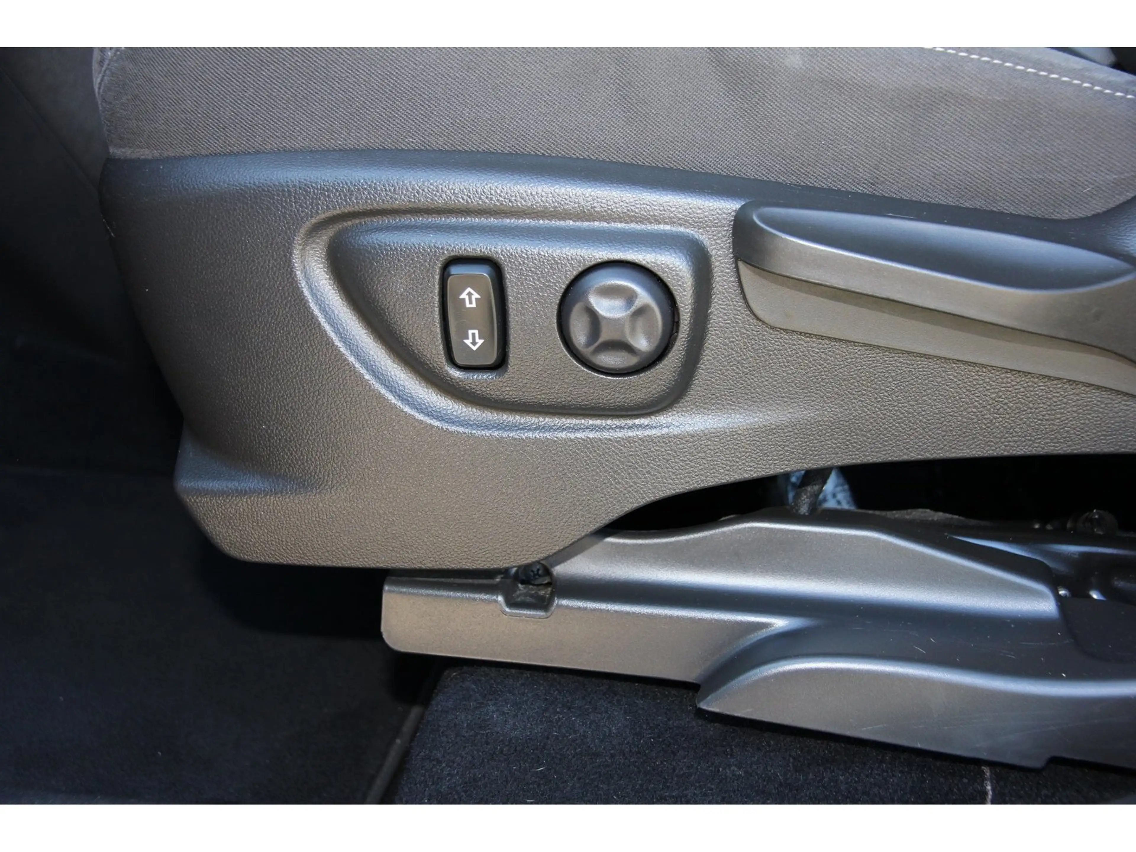 Opel Mokka X Edition Start 1.4 Turbo — photo 10