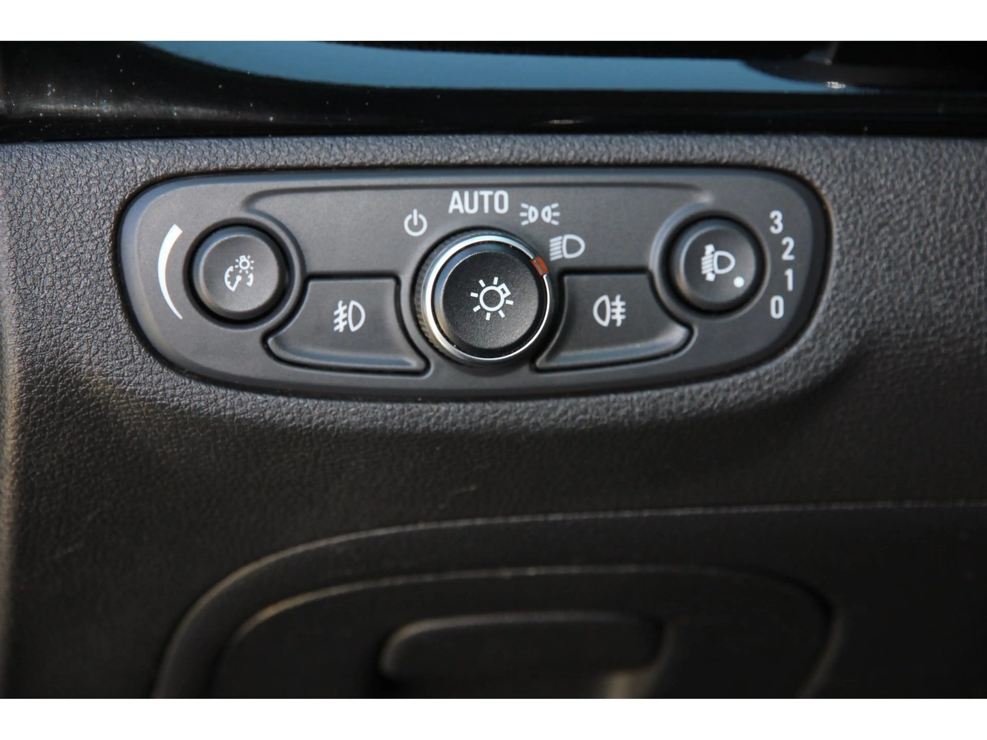 Opel Mokka X Edition Start 1.4 Turbo — photo 11