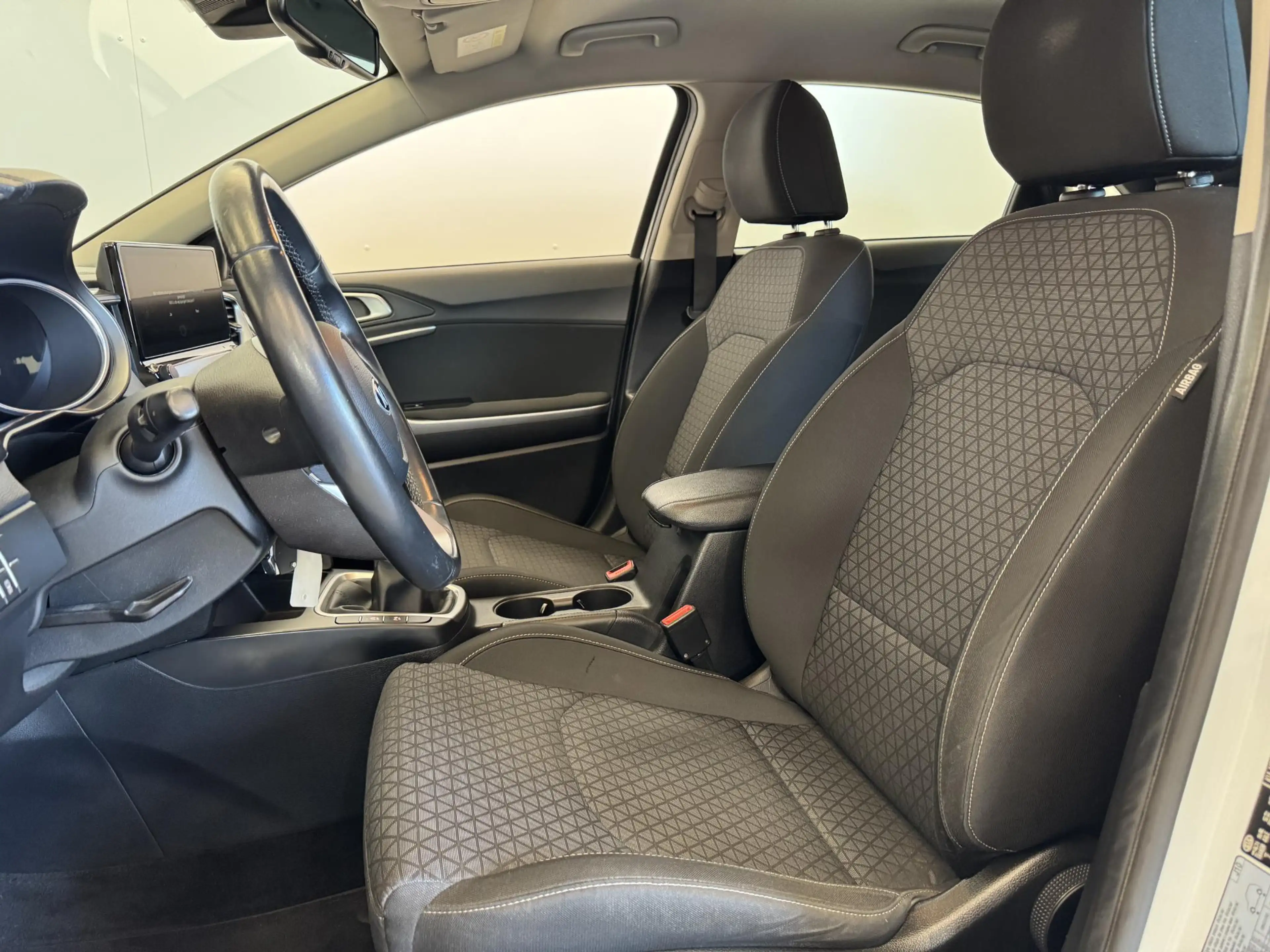 Kia Ceed / cee'd 1.0 T-GDi DynamicLine NL-auto | Cruise | Achteruit — photo 12