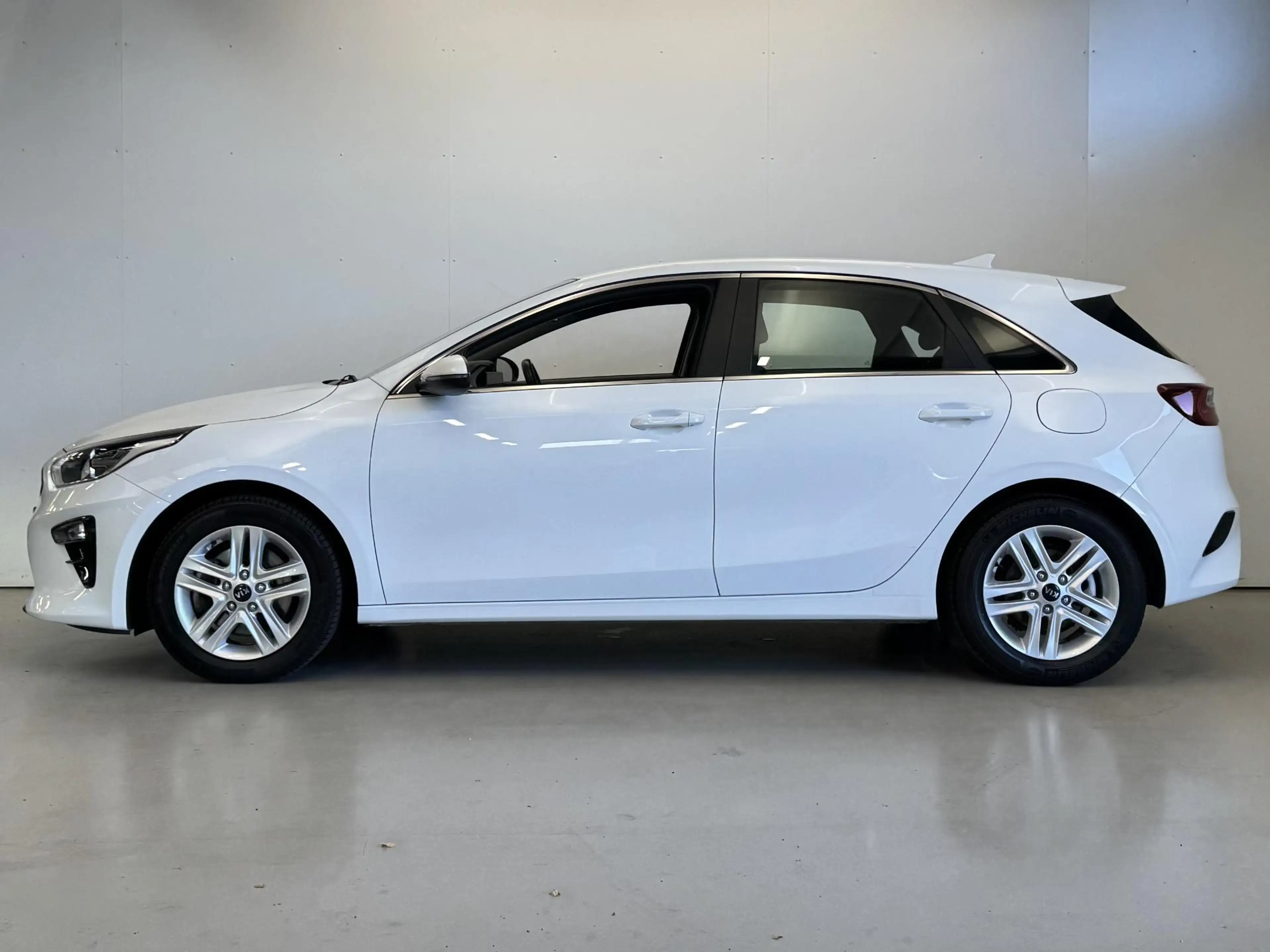 Kia Ceed / cee'd 1.0 T-GDi DynamicLine NL-auto | Cruise | Achteruit — photo 3