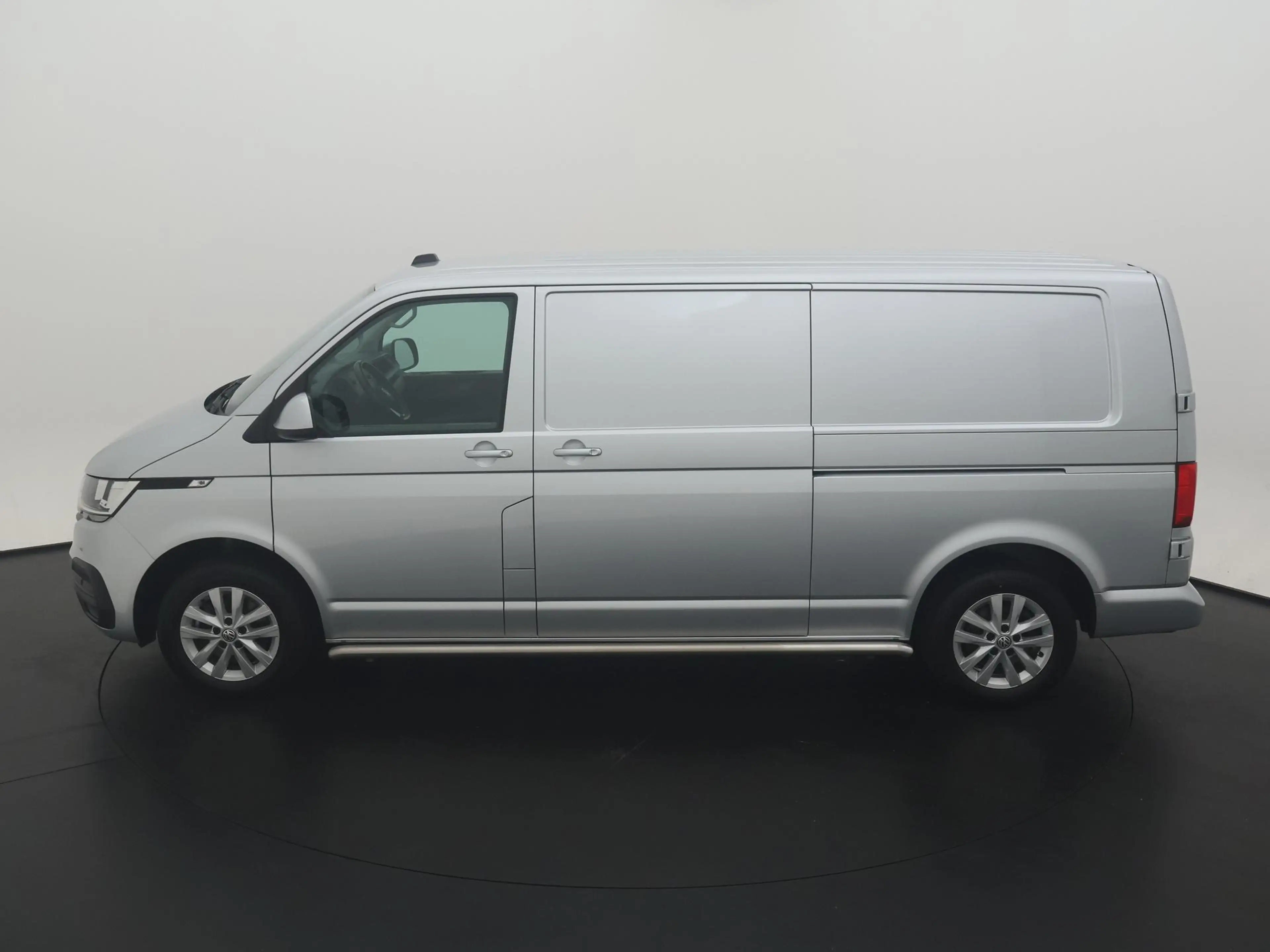 Volkswagen T6.1 Transporter Bedrijfswagens 2.0 TDI 150 Pk DSG L2H1 30 Highline — photo 6